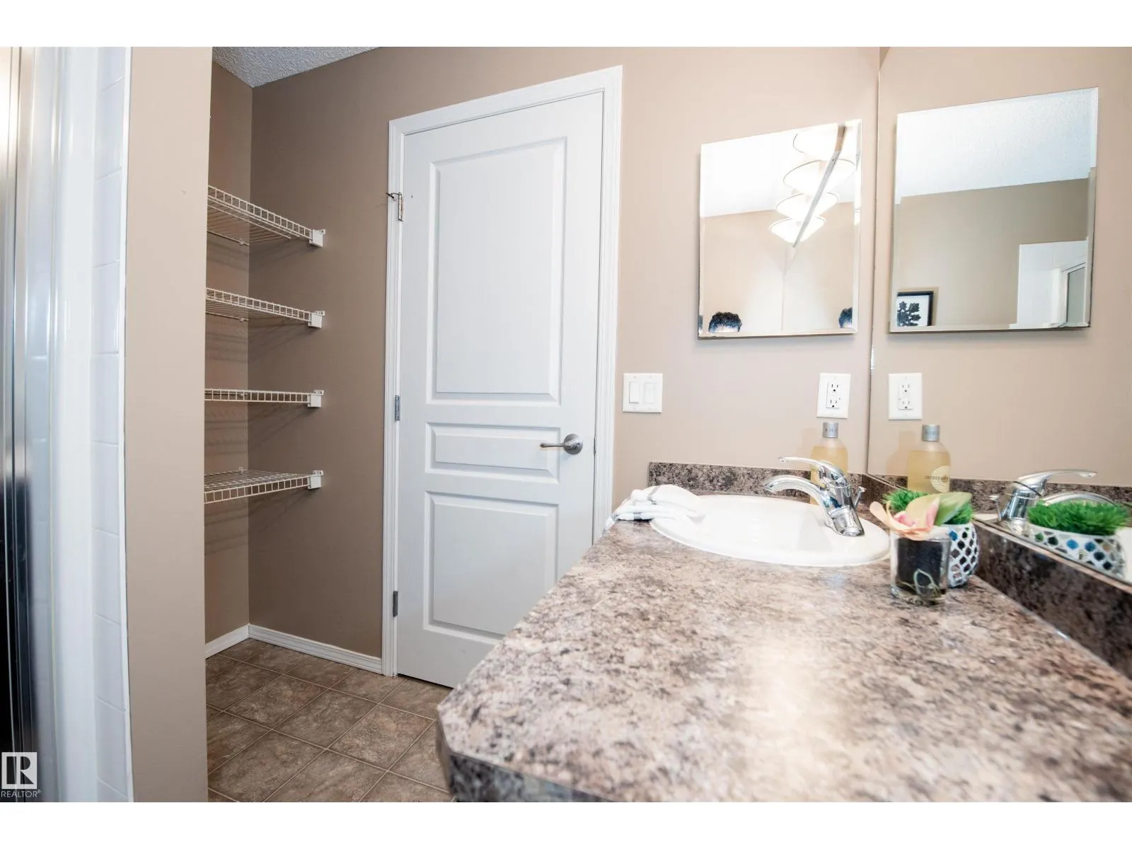 #209 16035 132 ST NW