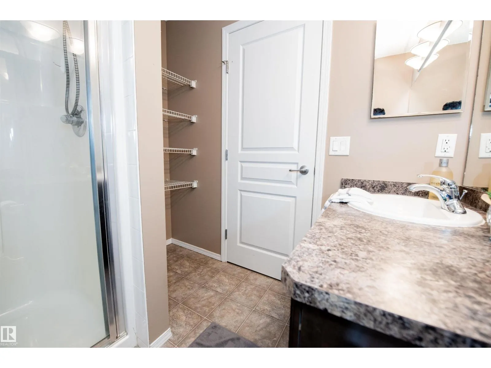 #209 16035 132 ST NW
