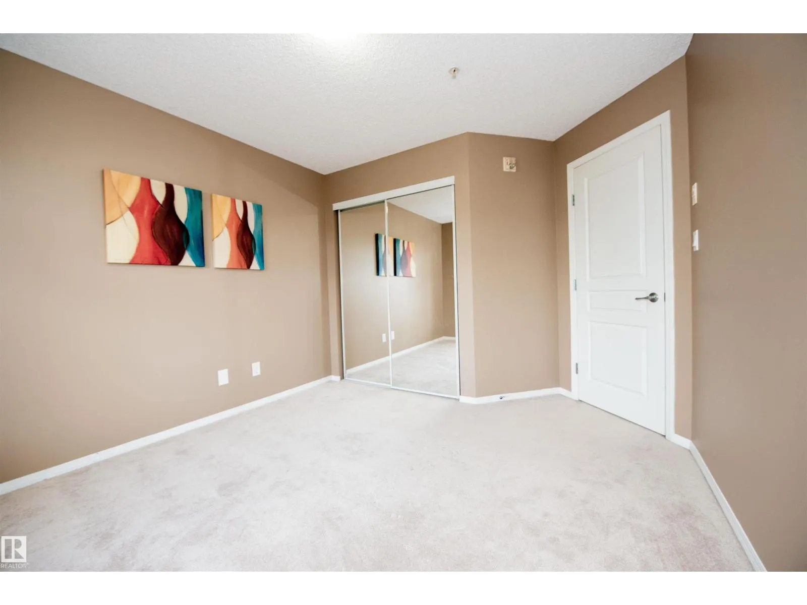 #209 16035 132 ST NW