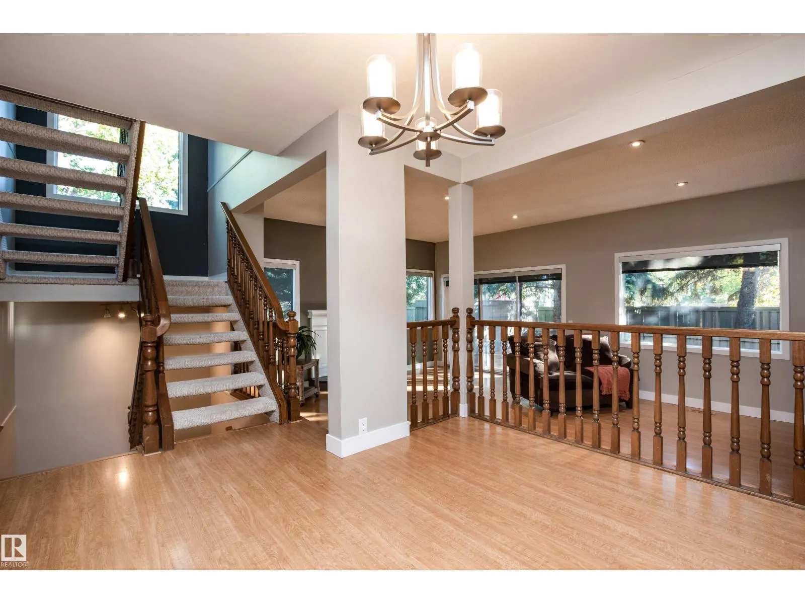 614 WOODBRIDGE WY
