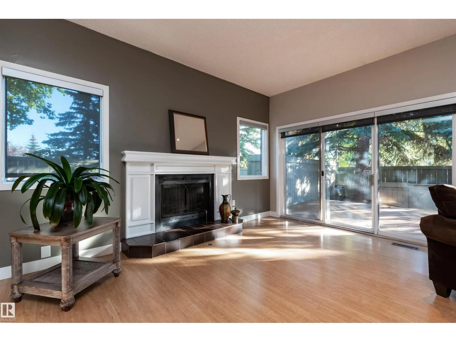614 WOODBRIDGE WY
