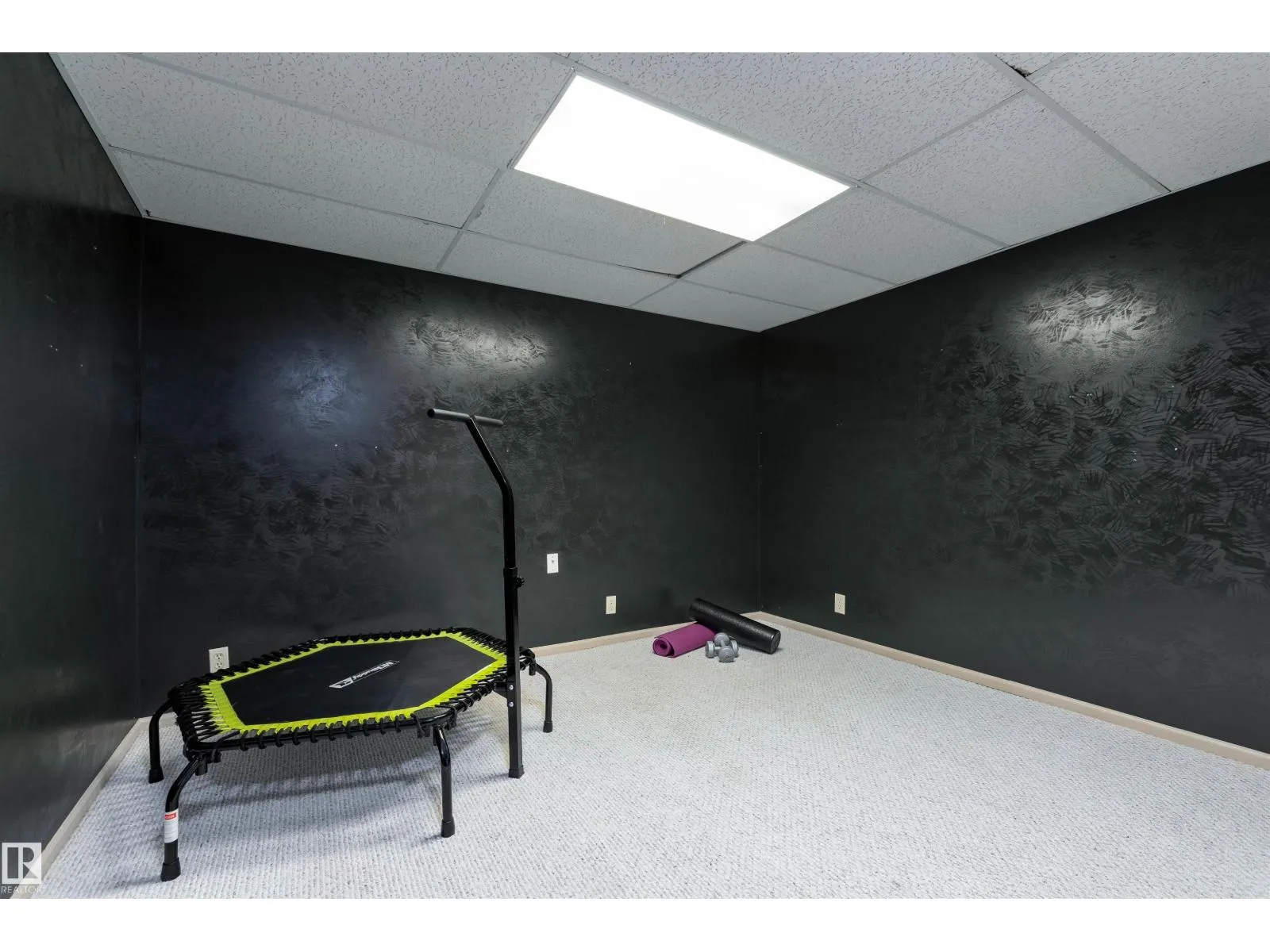 614 WOODBRIDGE WY