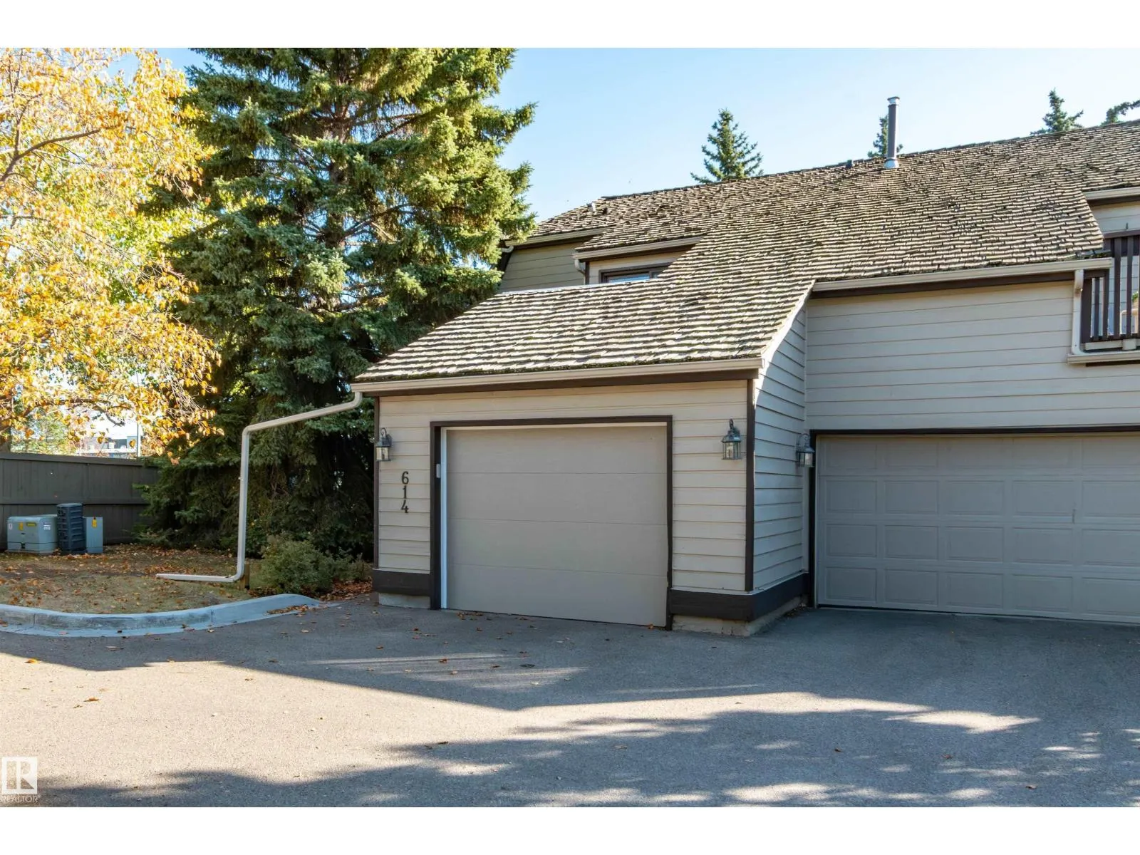 614 WOODBRIDGE WY