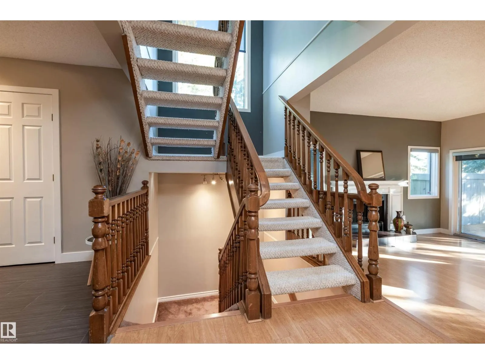 614 WOODBRIDGE WY