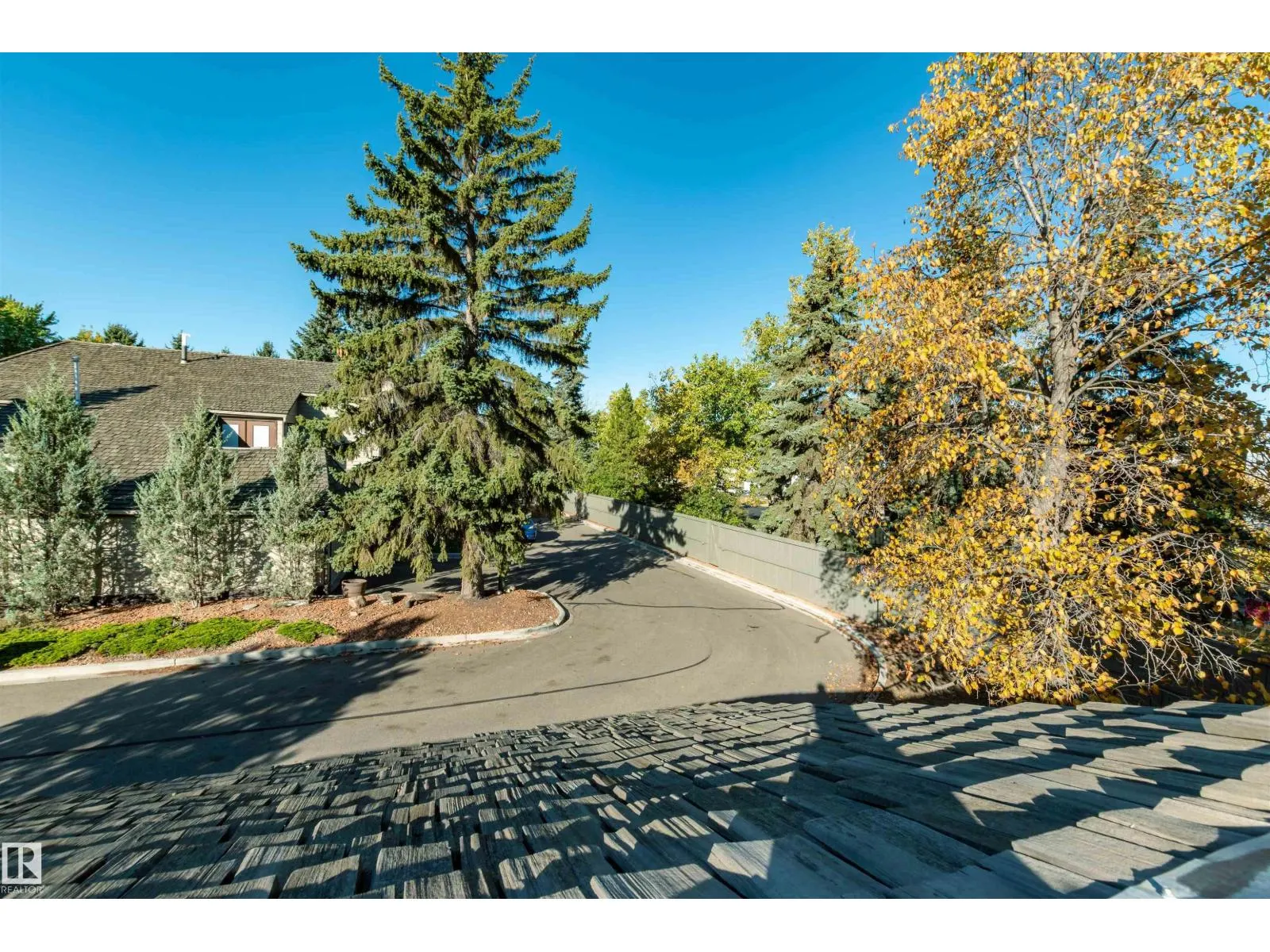 614 WOODBRIDGE WY