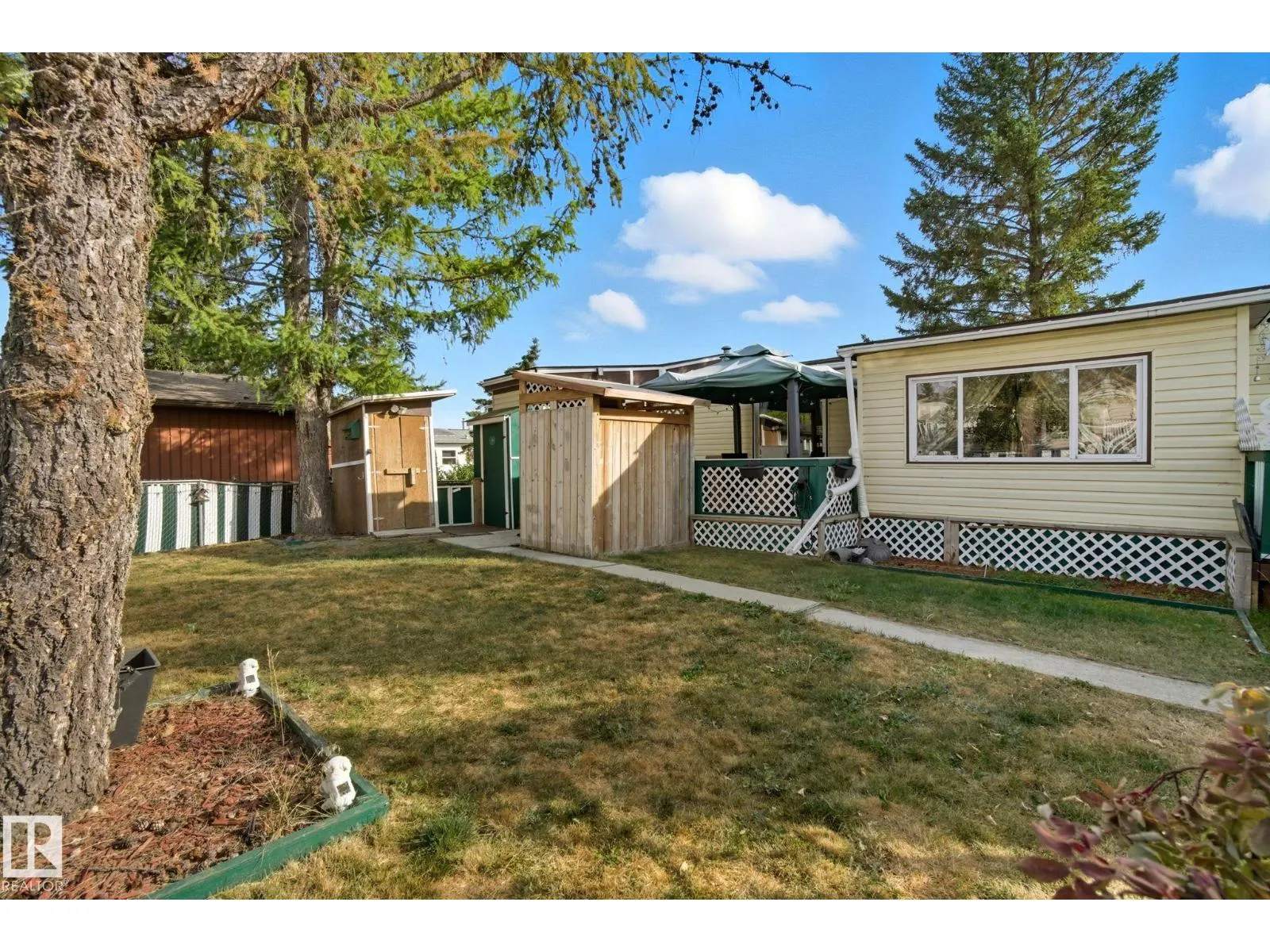#117 53222 RANGE ROAD 272