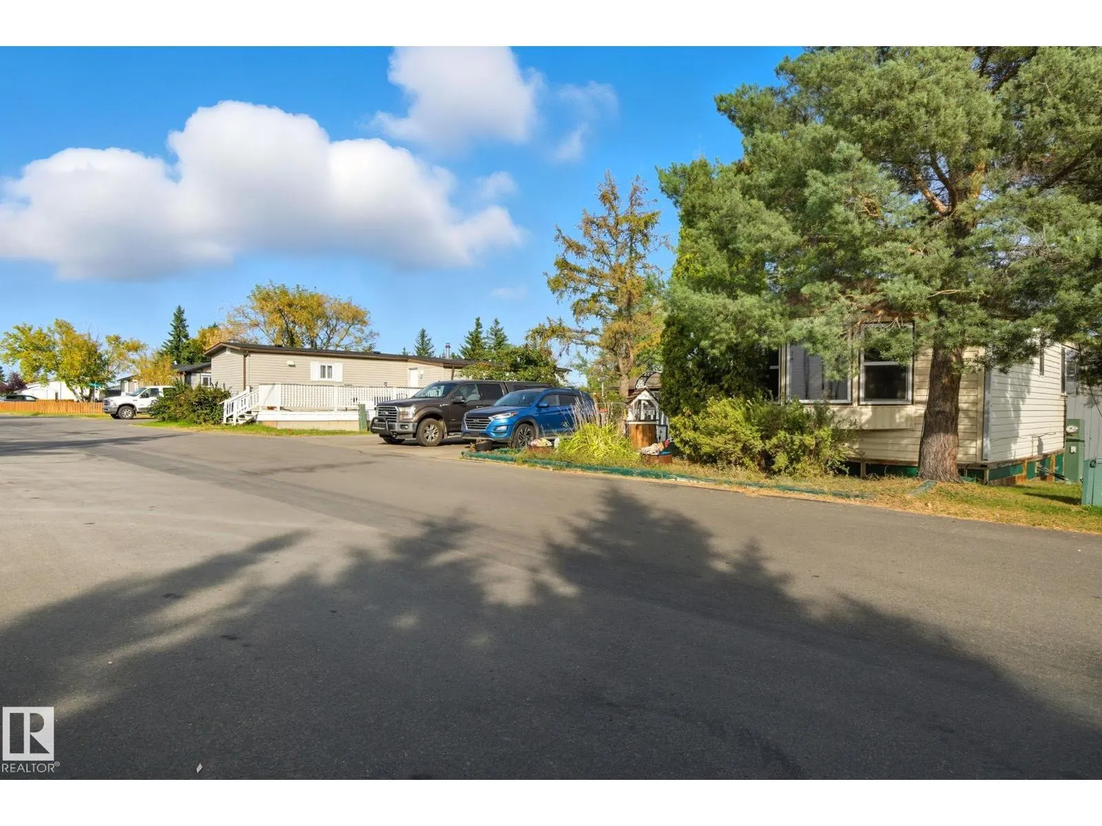 #117 53222 RANGE ROAD 272