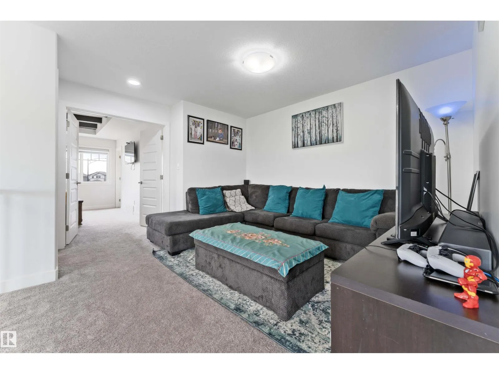 1206 27 ST NW