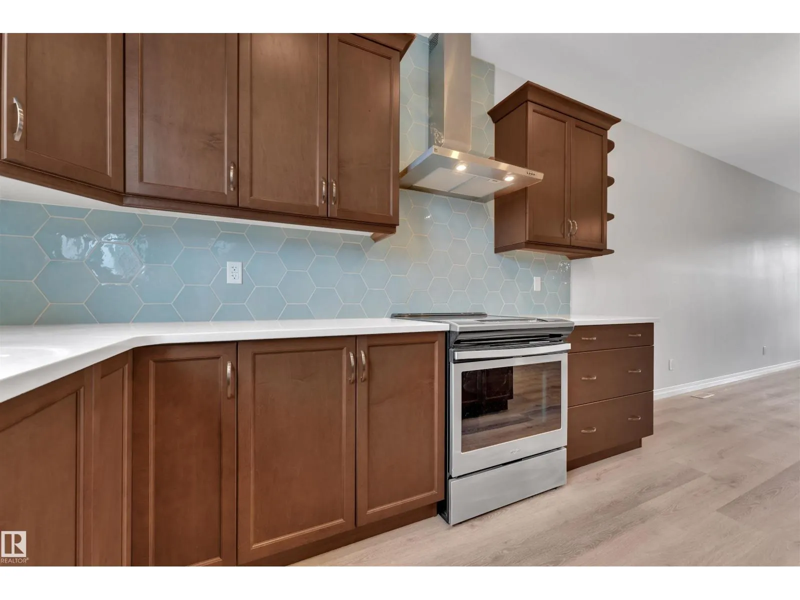 176 CHARLESWORTH DR SW