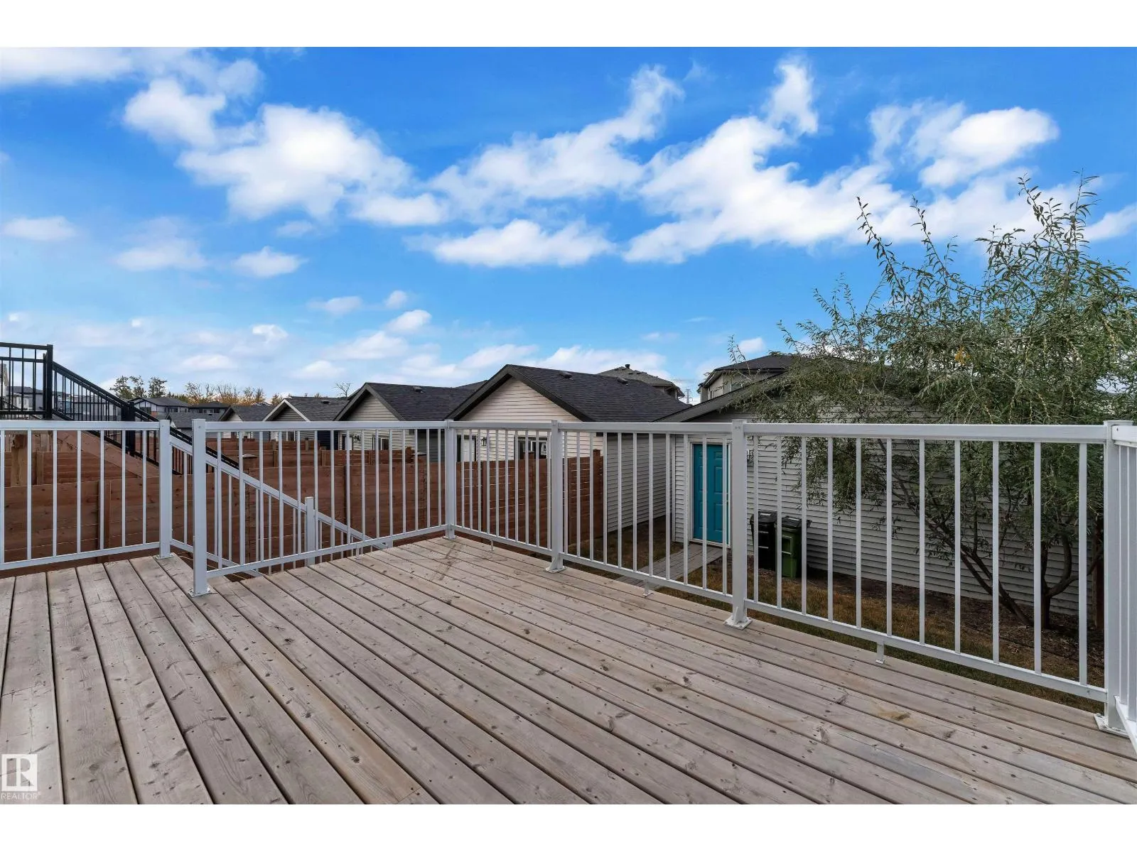 176 CHARLESWORTH DR SW
