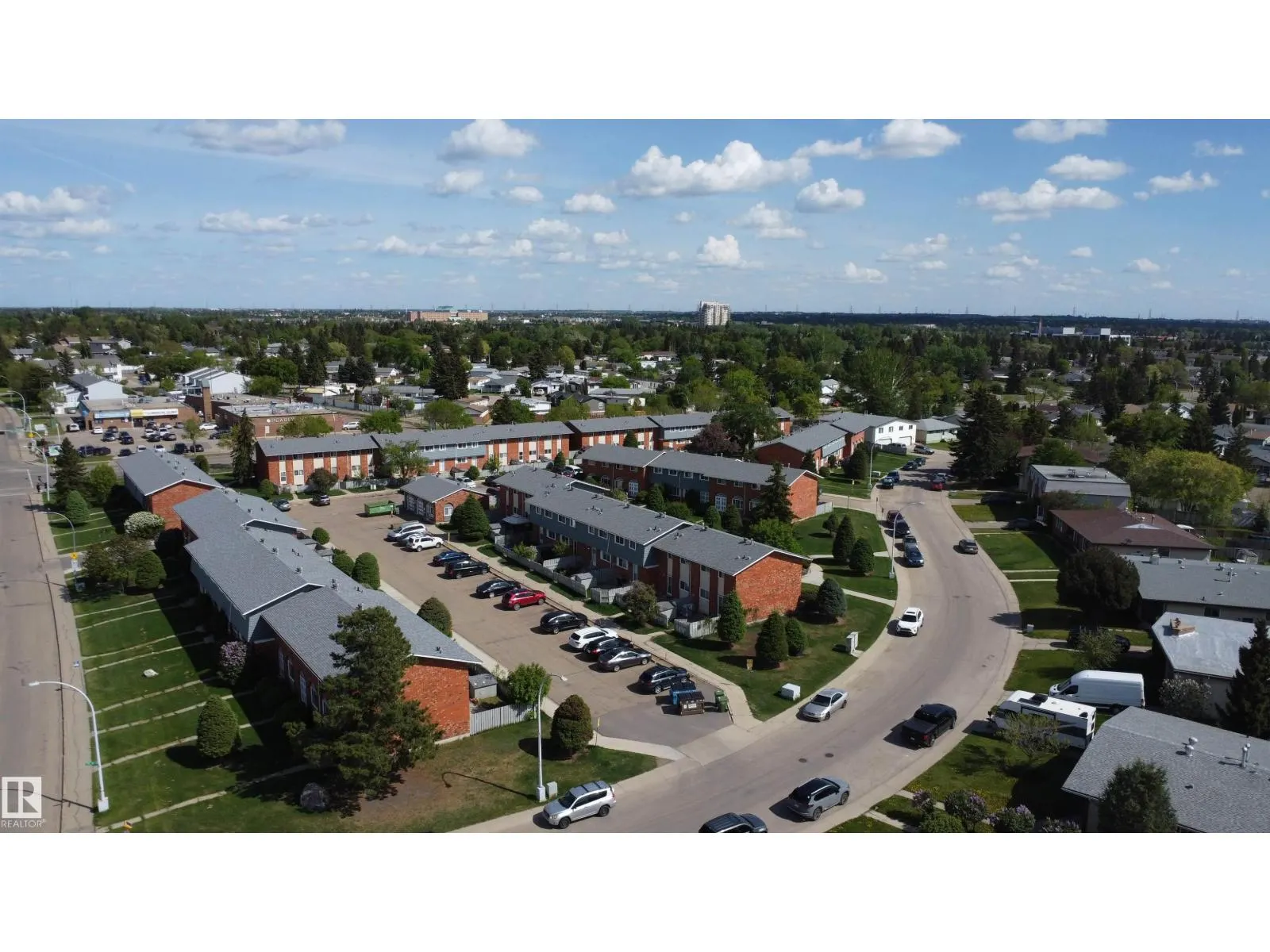 7807 36 AV NW