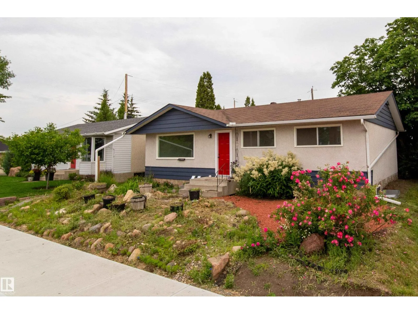 6708 132 AV NW