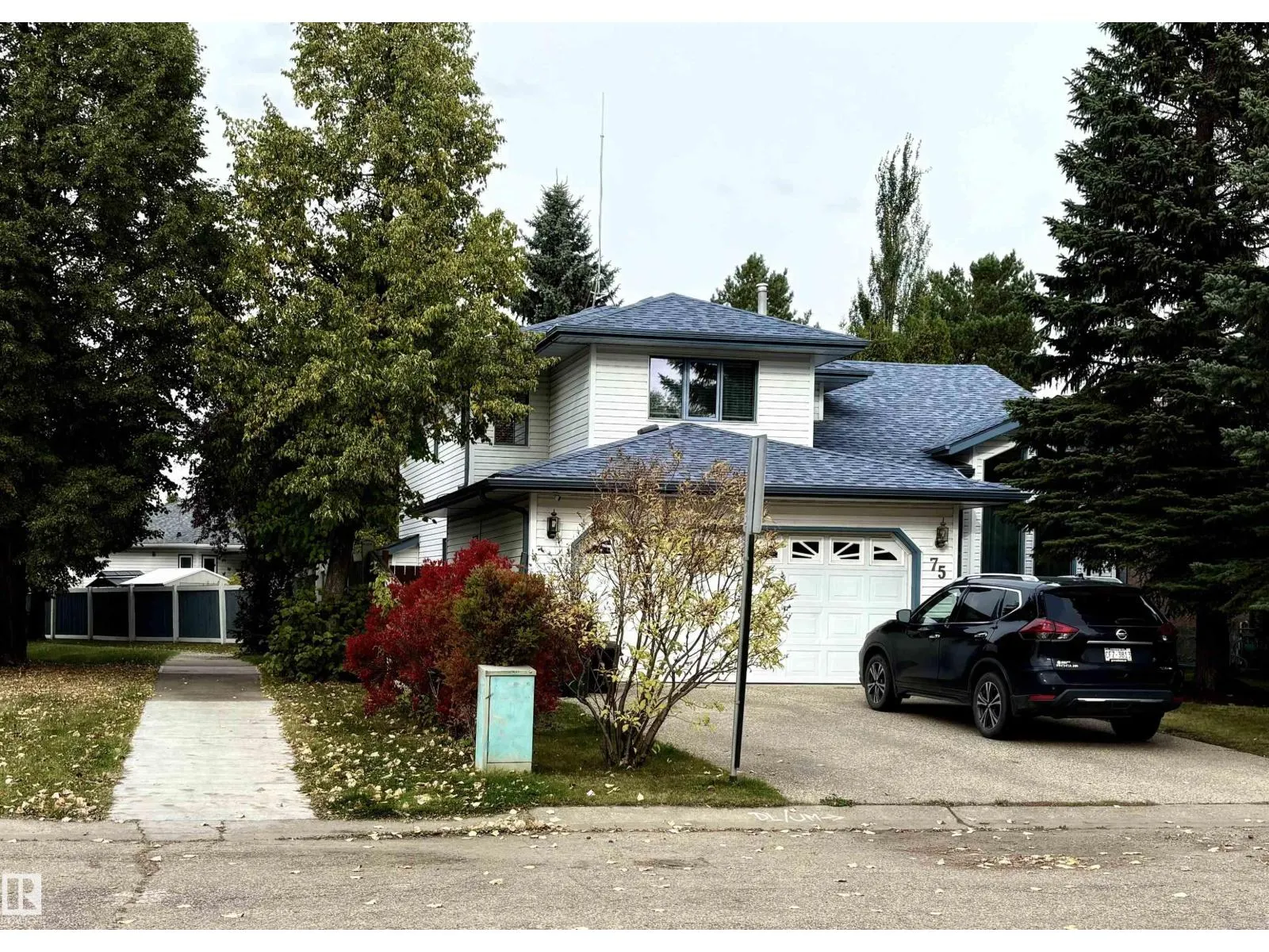 75 WOODSIDE CR