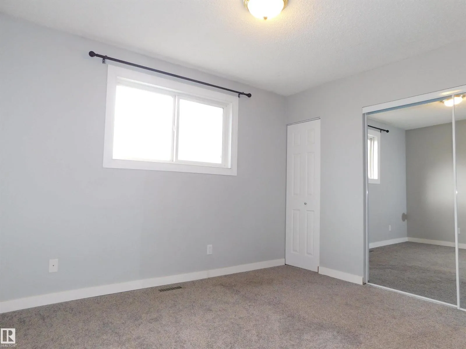 1412 LAKEWOOD RD W NW