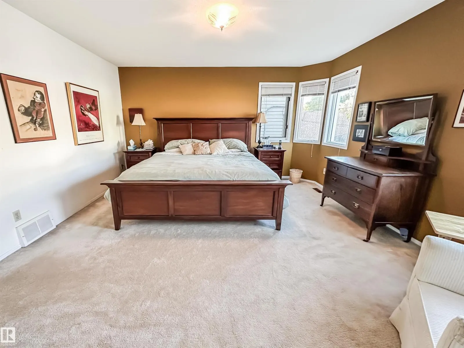 9527 100A ST NW