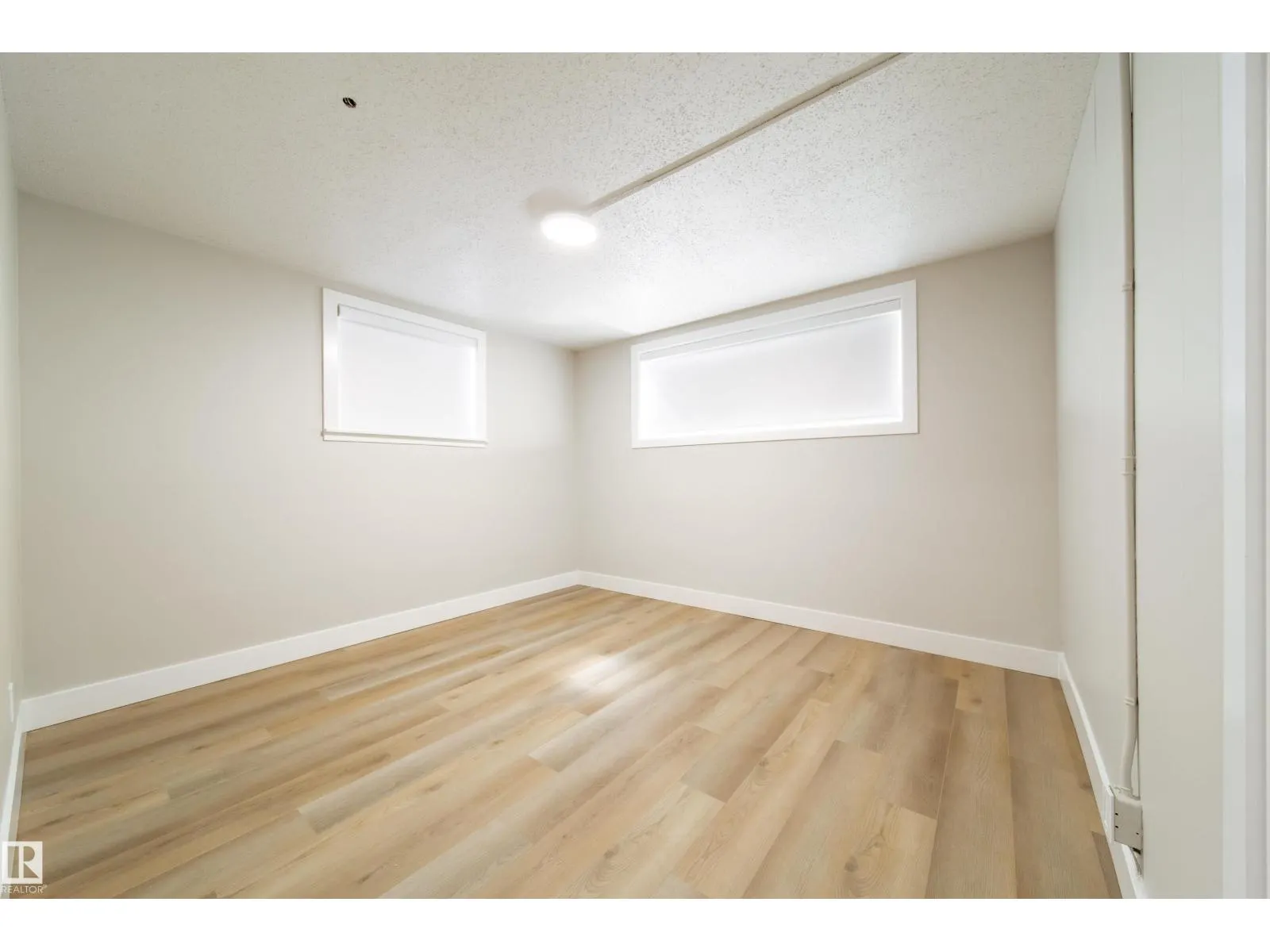 6418 132 AV NW