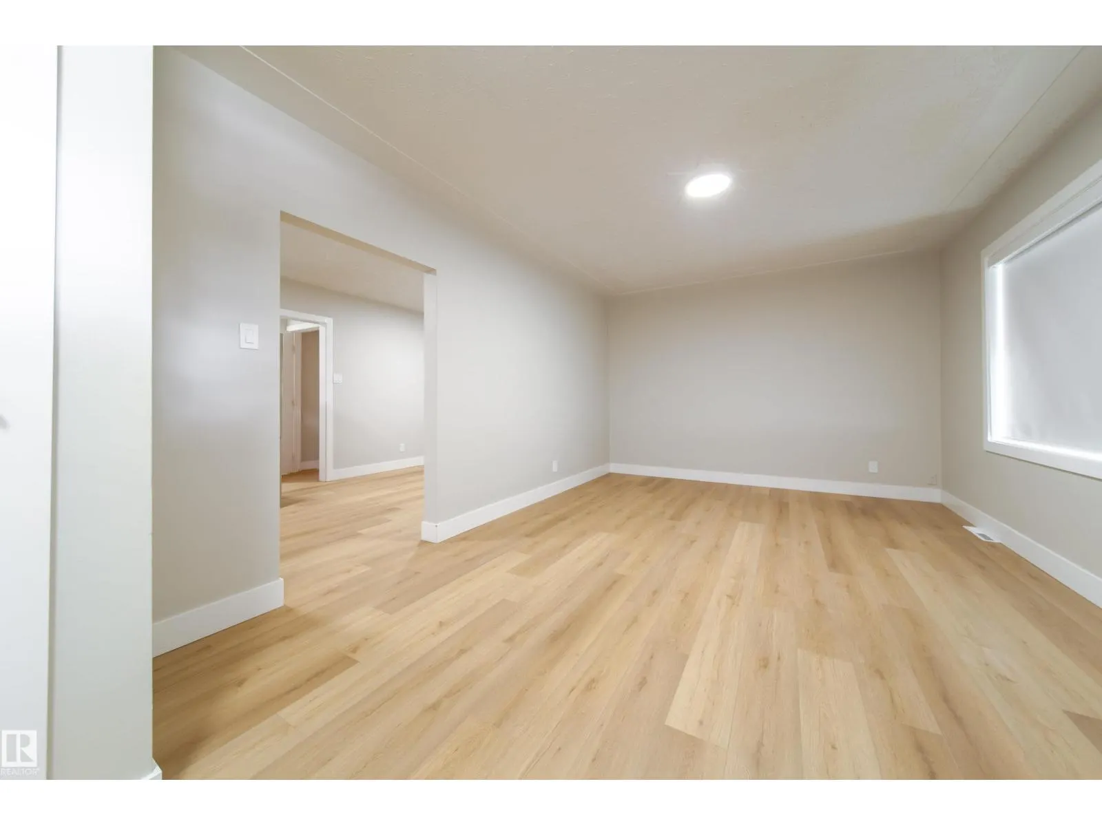 6418 132 AV NW