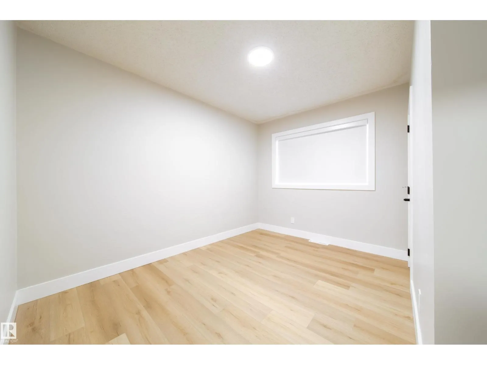 6418 132 AV NW