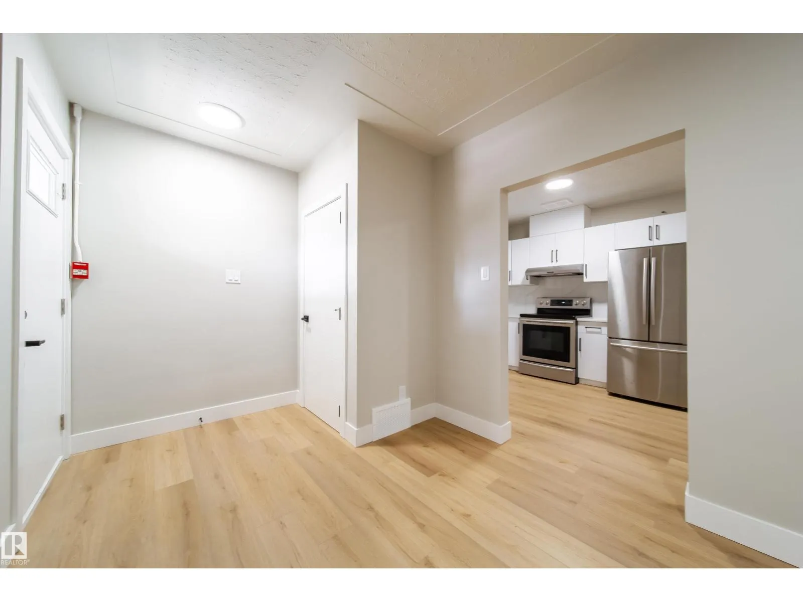 6418 132 AV NW