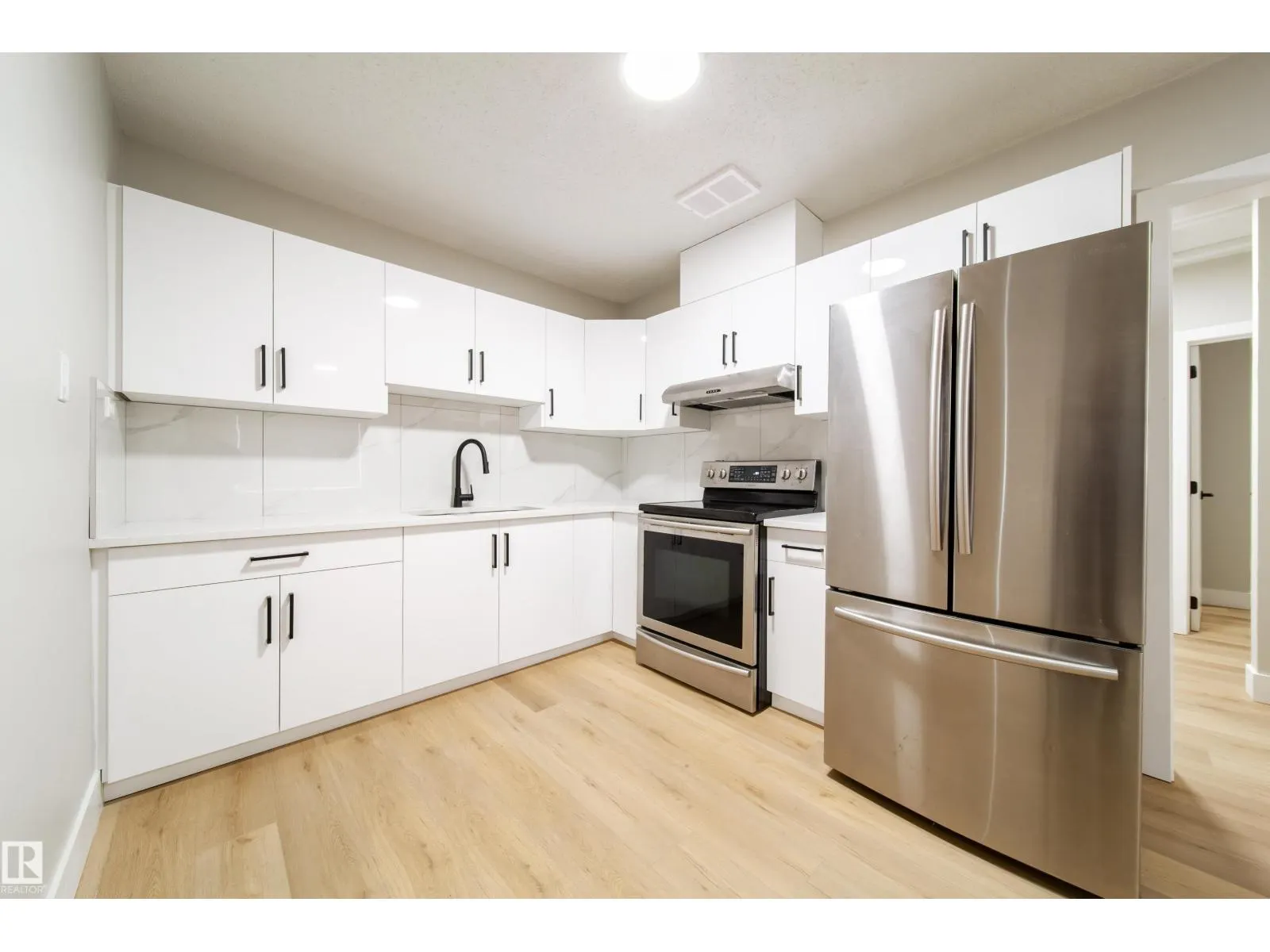 6418 132 AV NW