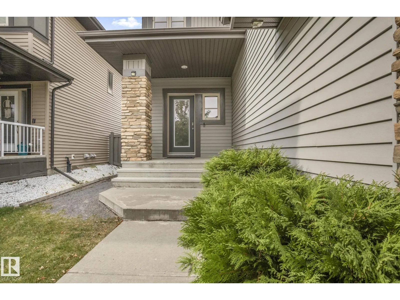 618 ADAMS WY SW