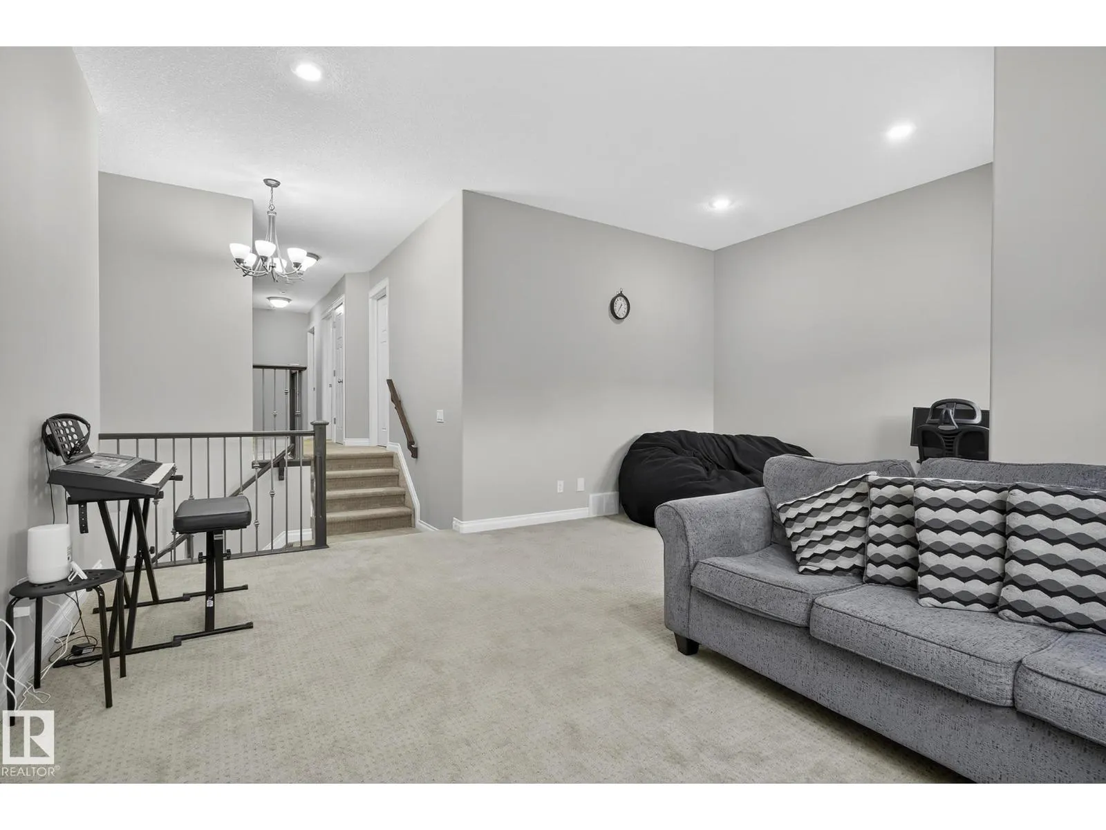 618 ADAMS WY SW