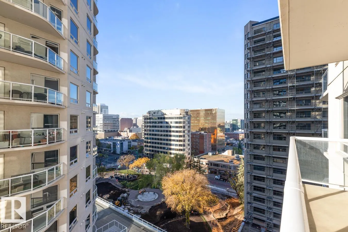 #1004 10152 104 ST NW