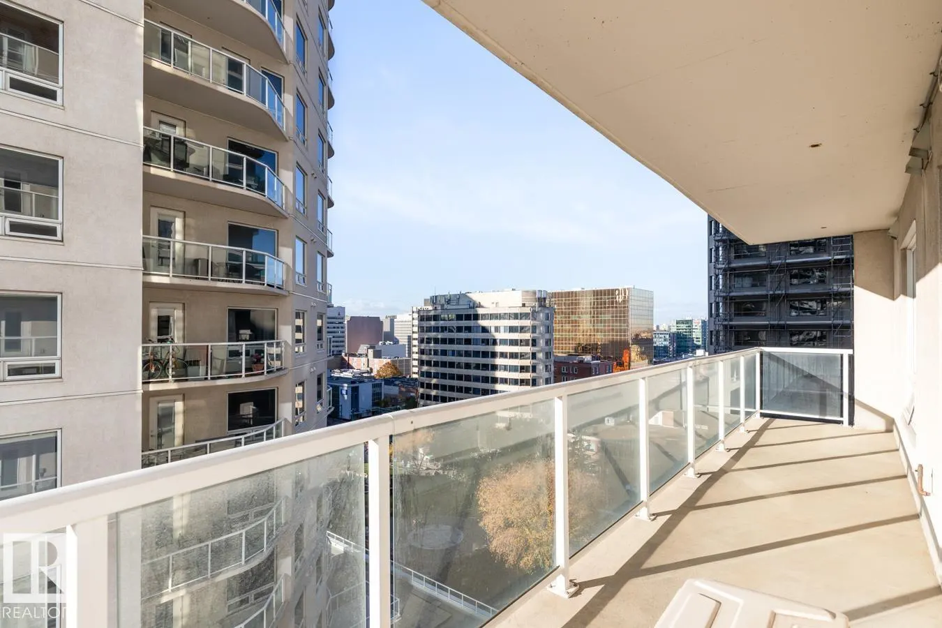 #1004 10152 104 ST NW