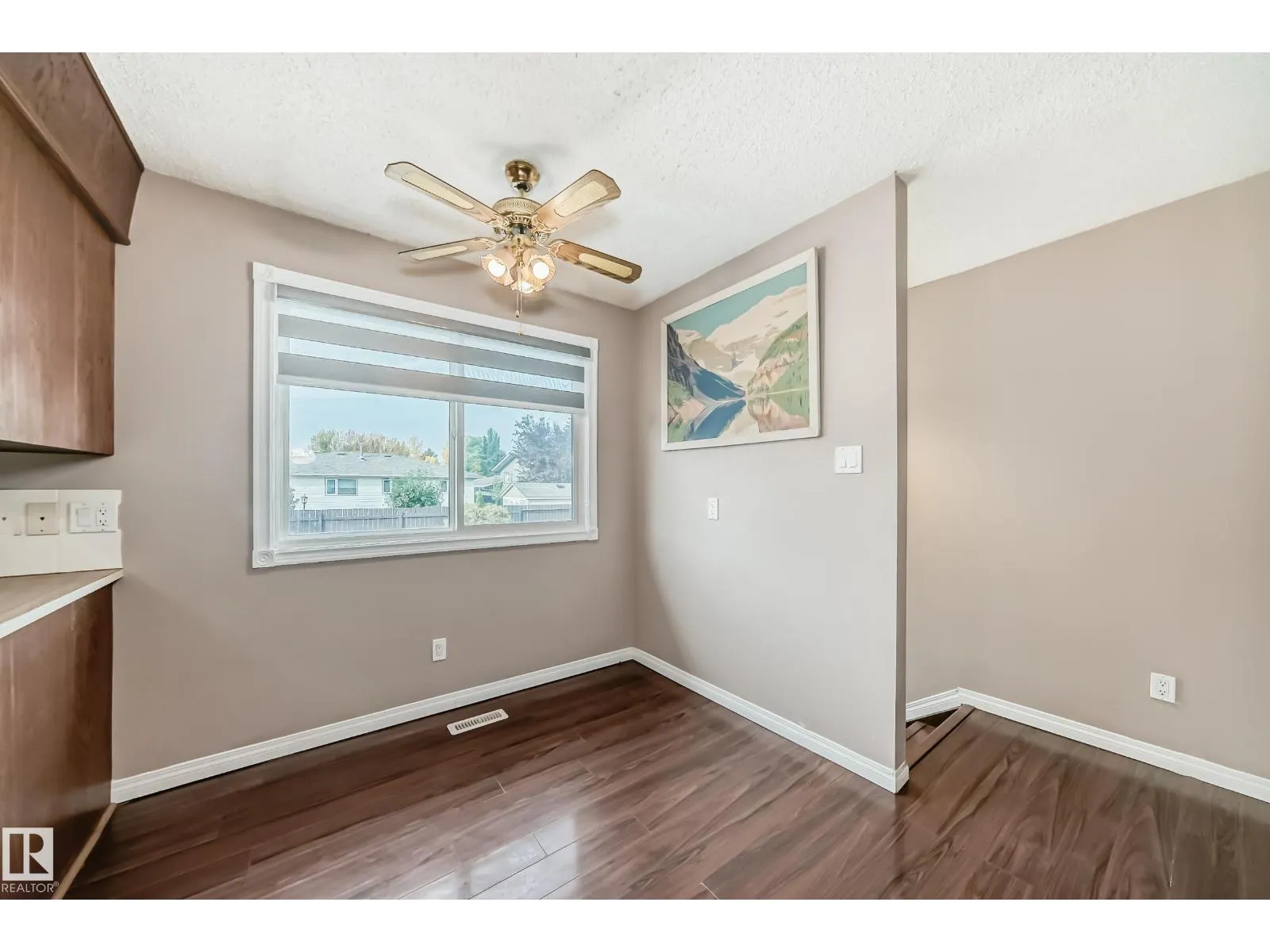 7026 11 AV NW