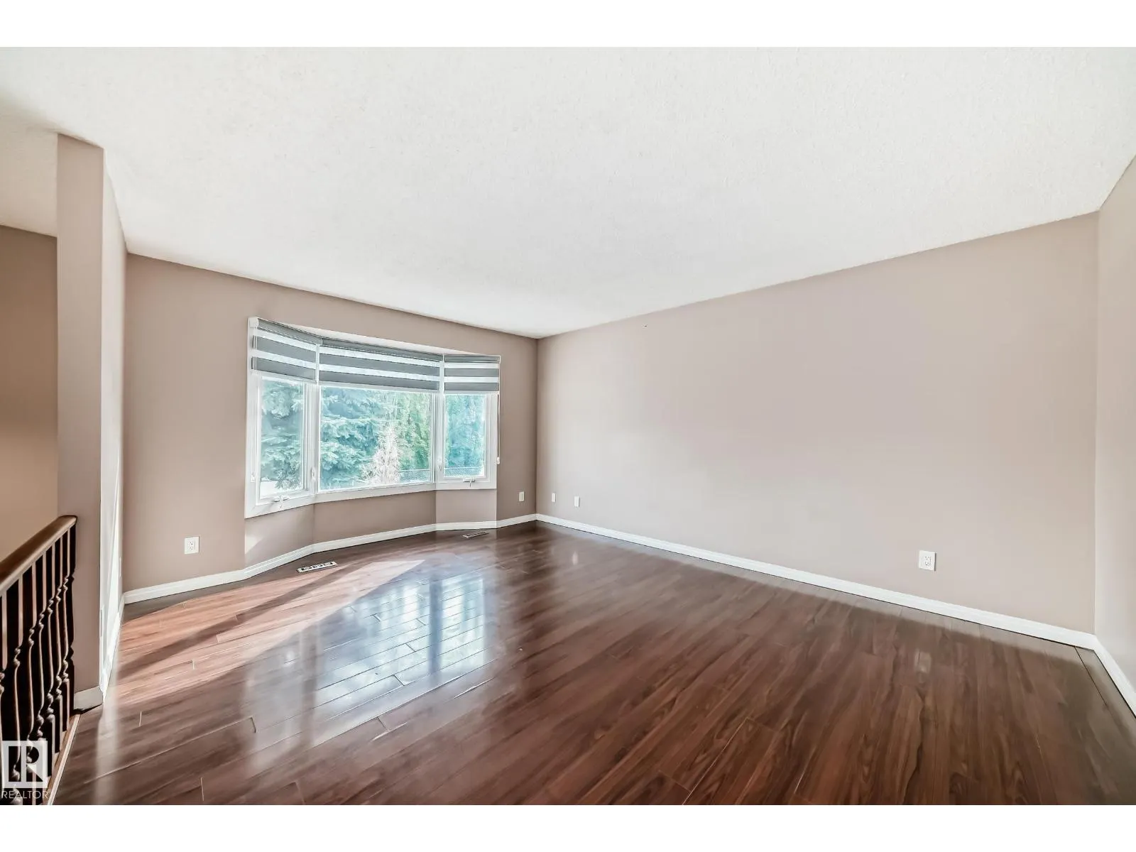 7026 11 AV NW