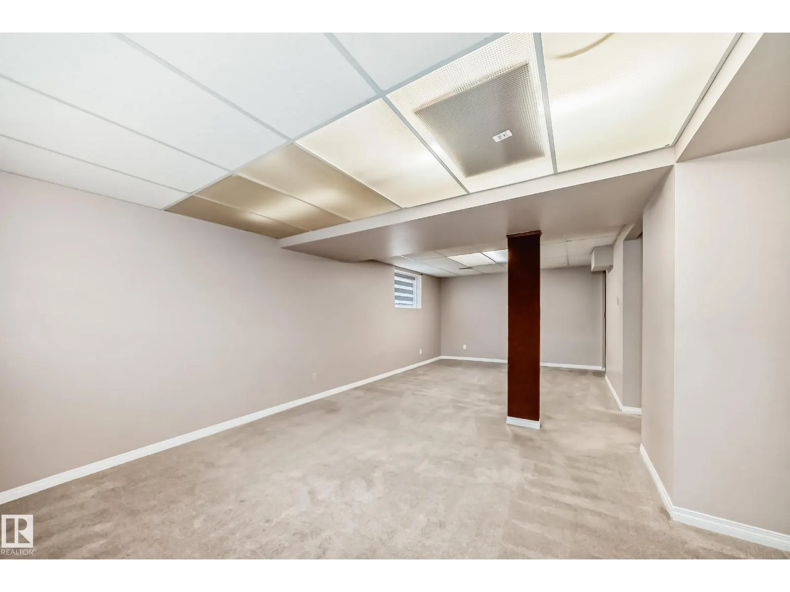 7026 11 AV NW
