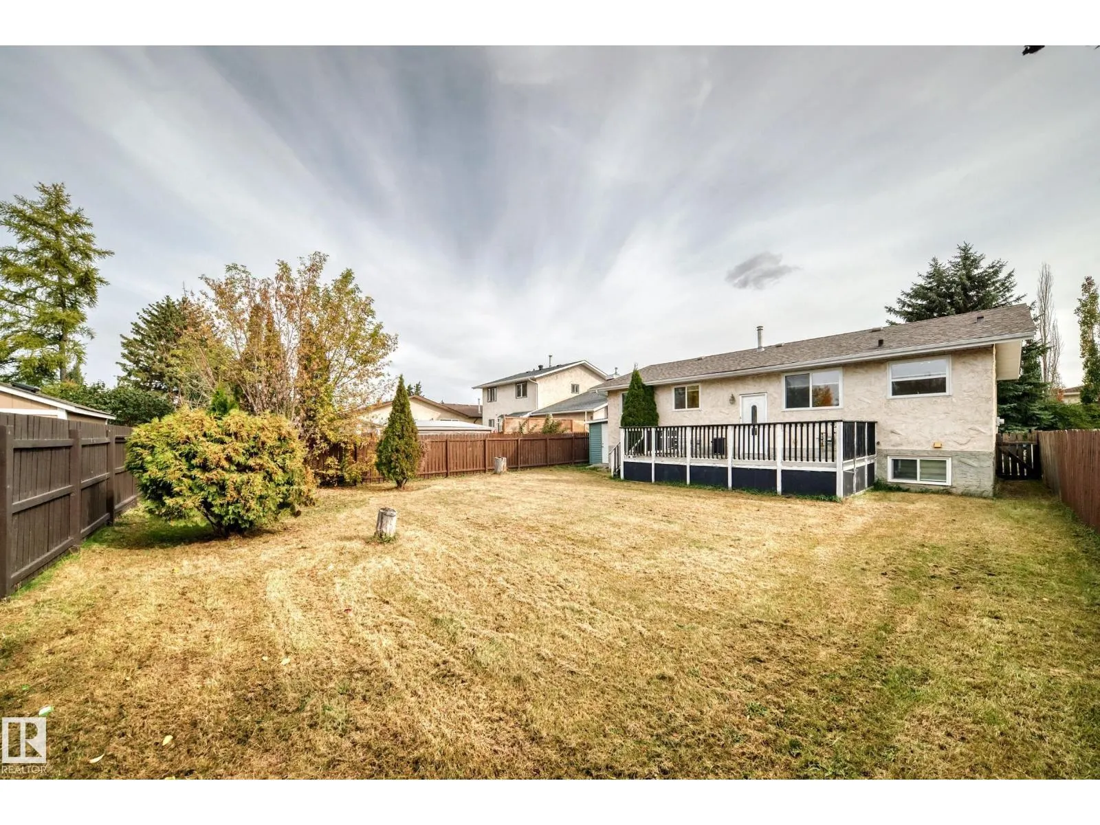 7026 11 AV NW