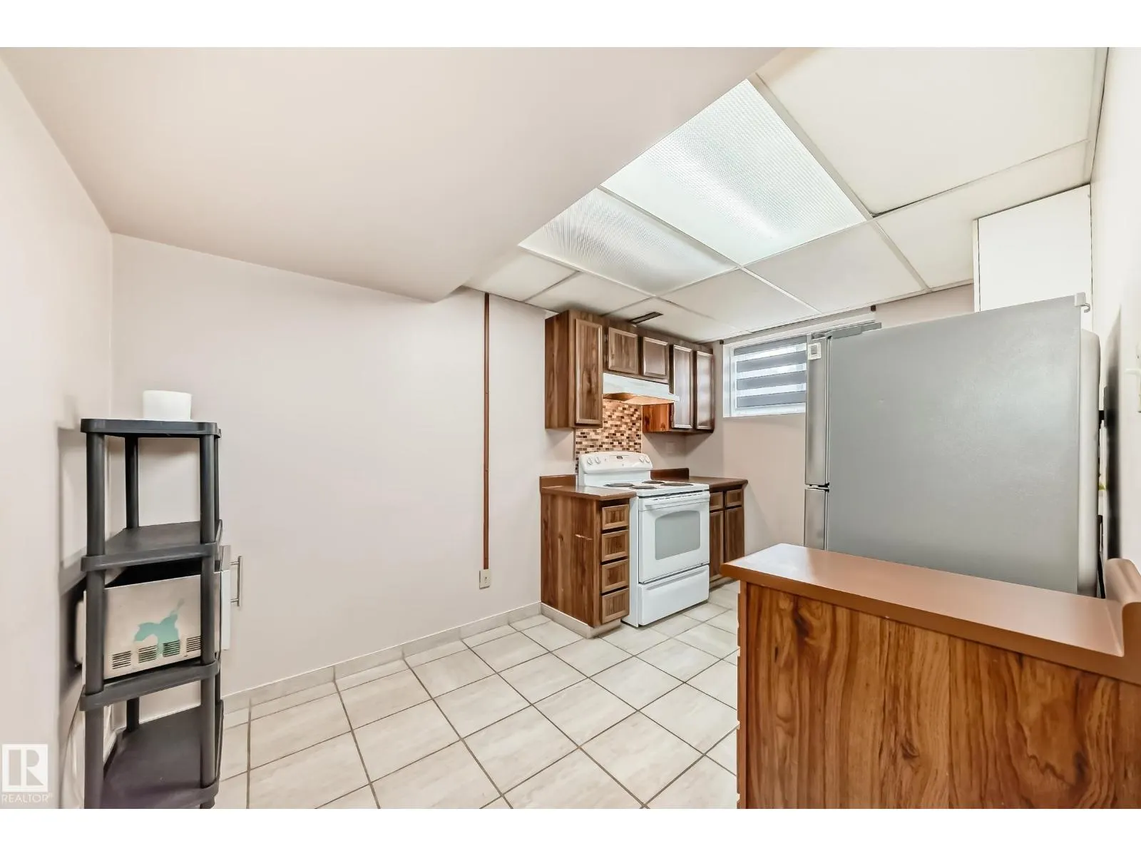 7026 11 AV NW