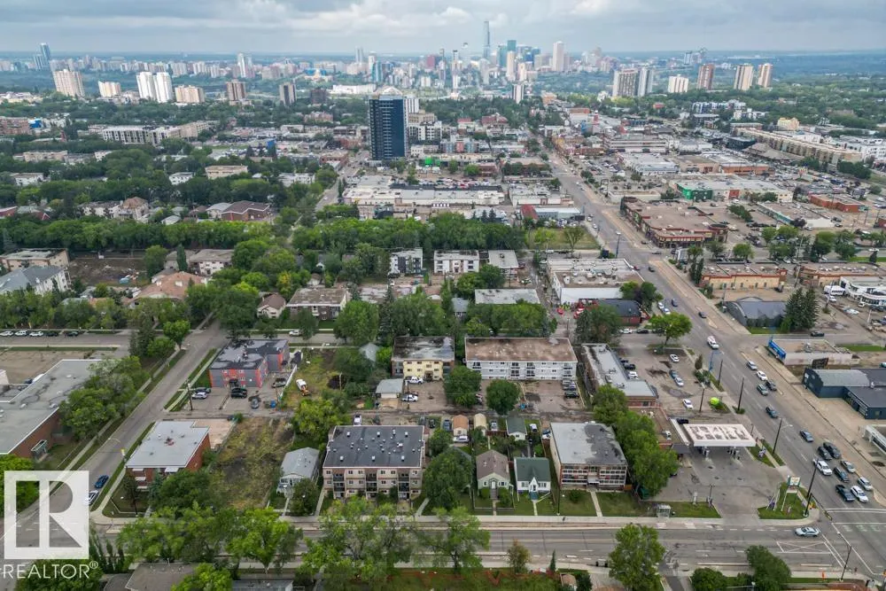 10428 76 AV NW