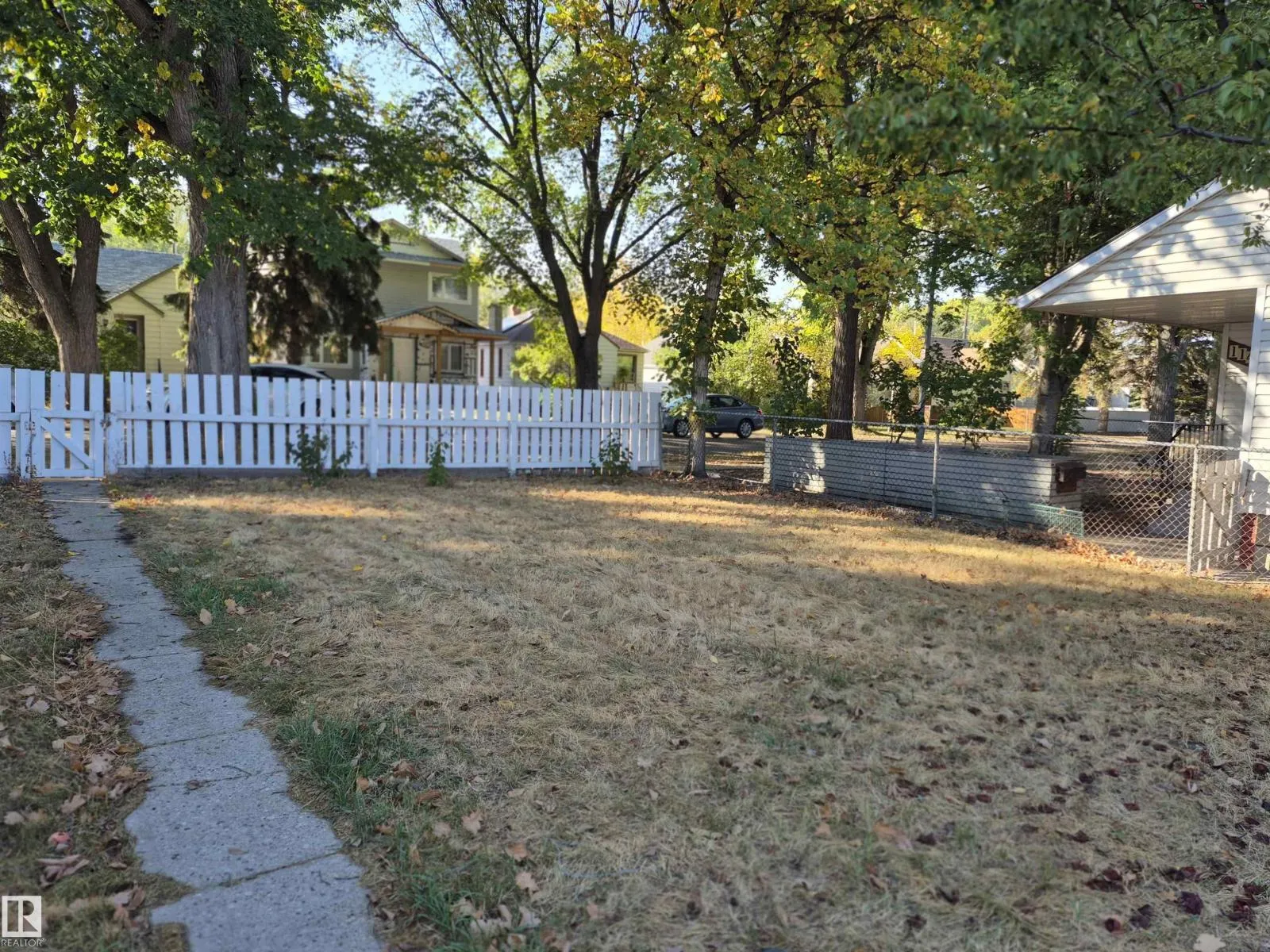 11421 83 ST NW