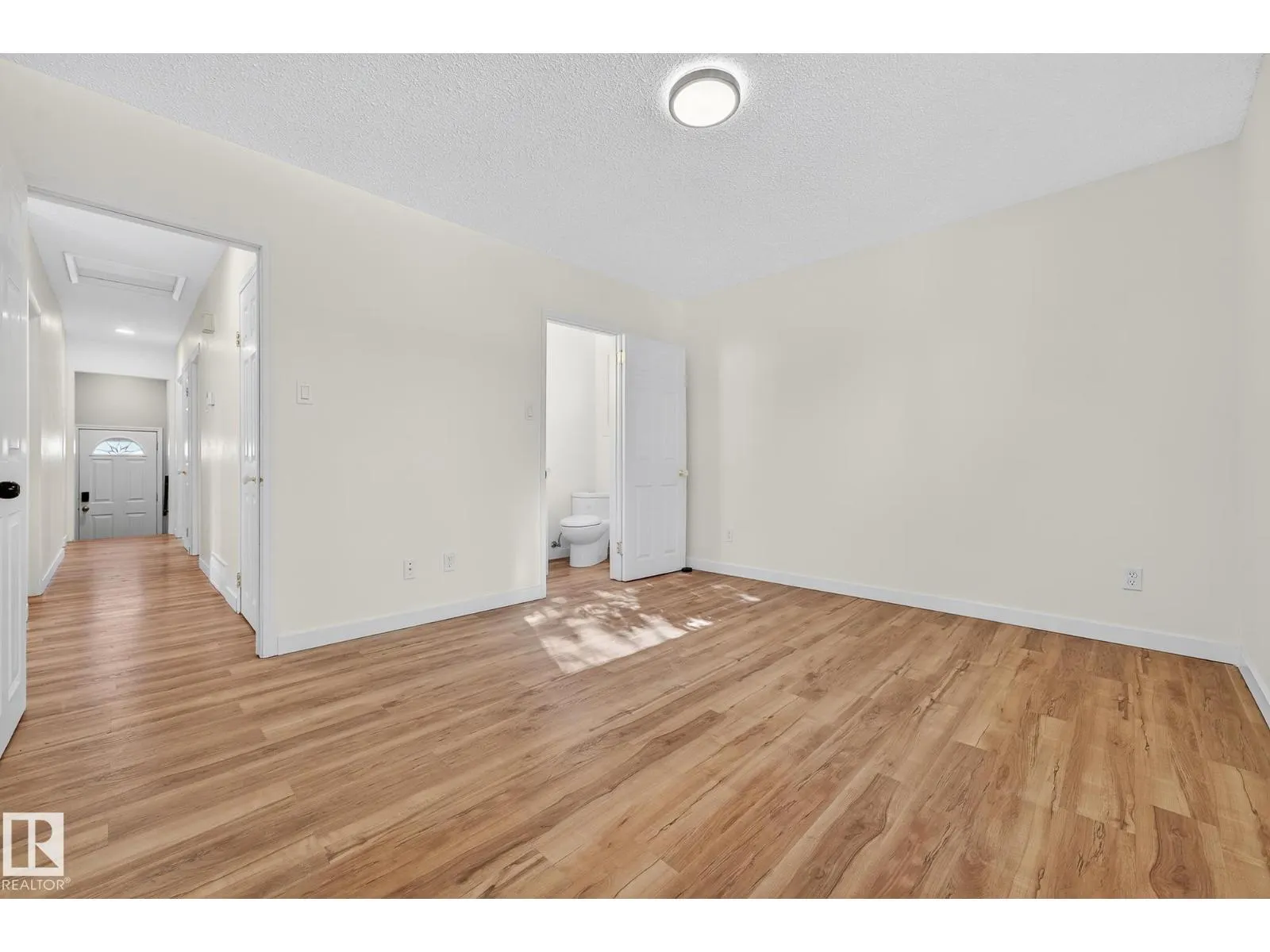 4312 117 ST NW