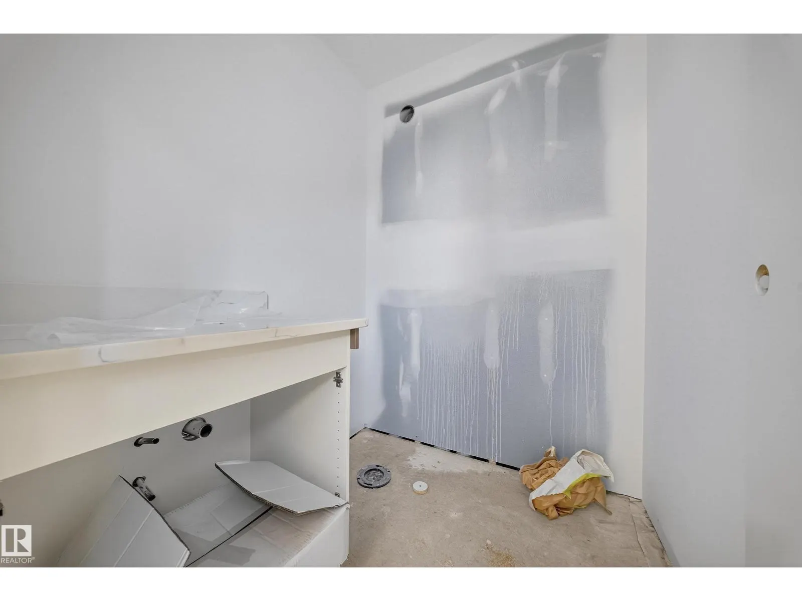 5213 104A ST NW