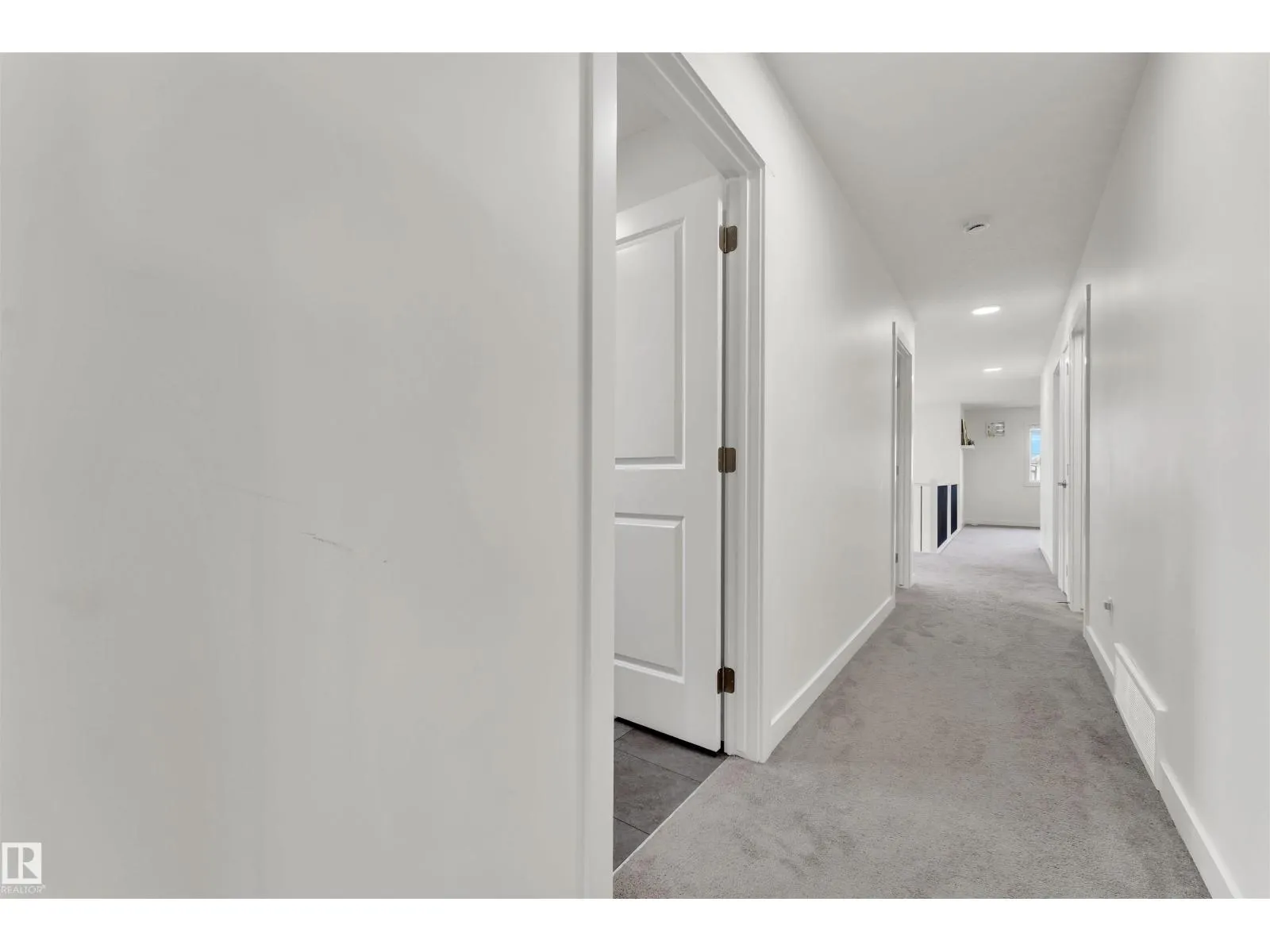 22534 98A AV NW