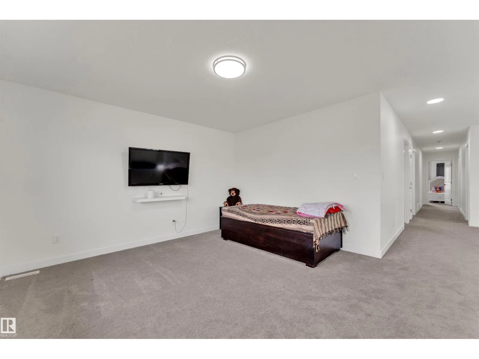 22534 98A AV NW