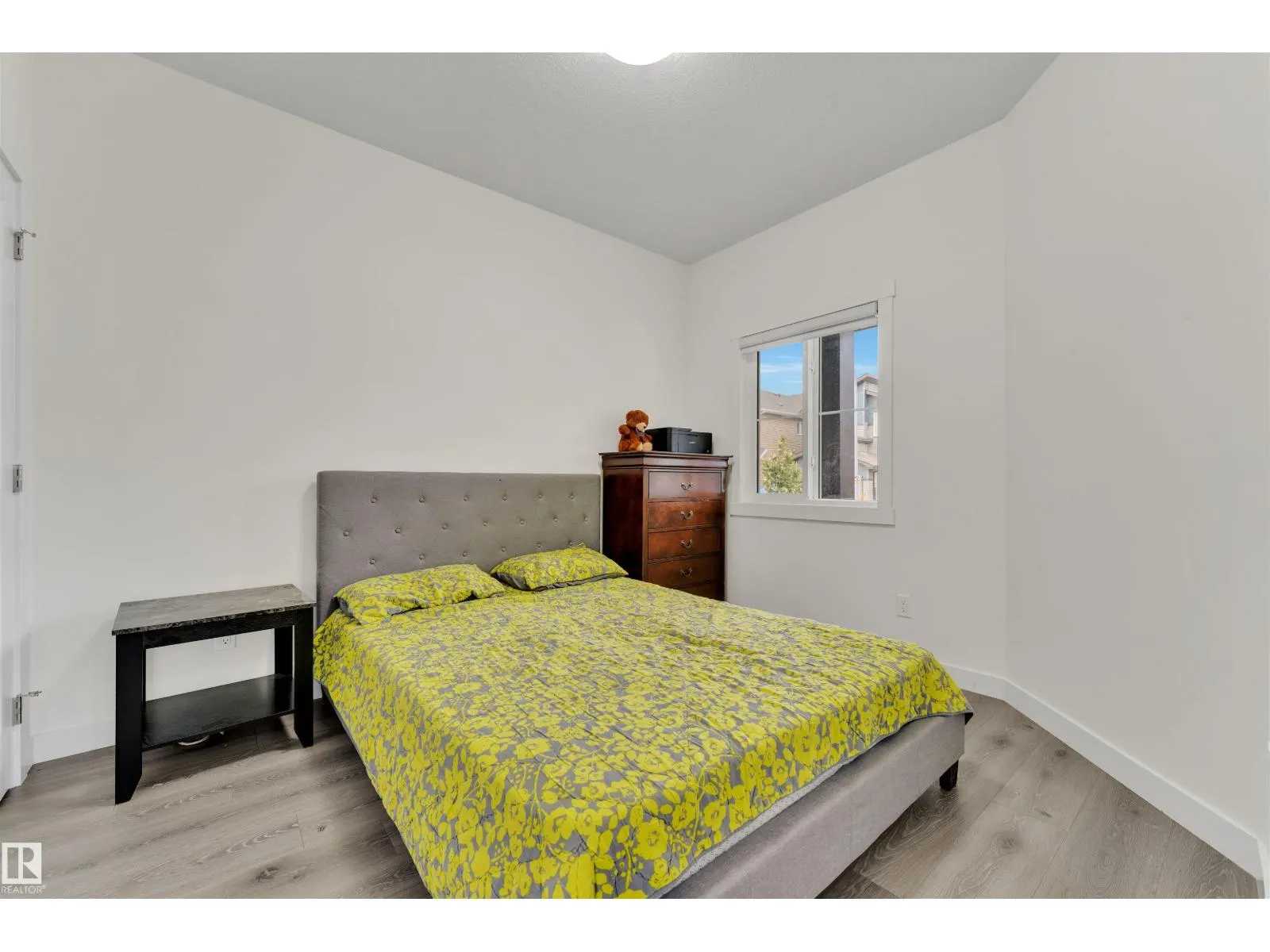 22534 98A AV NW
