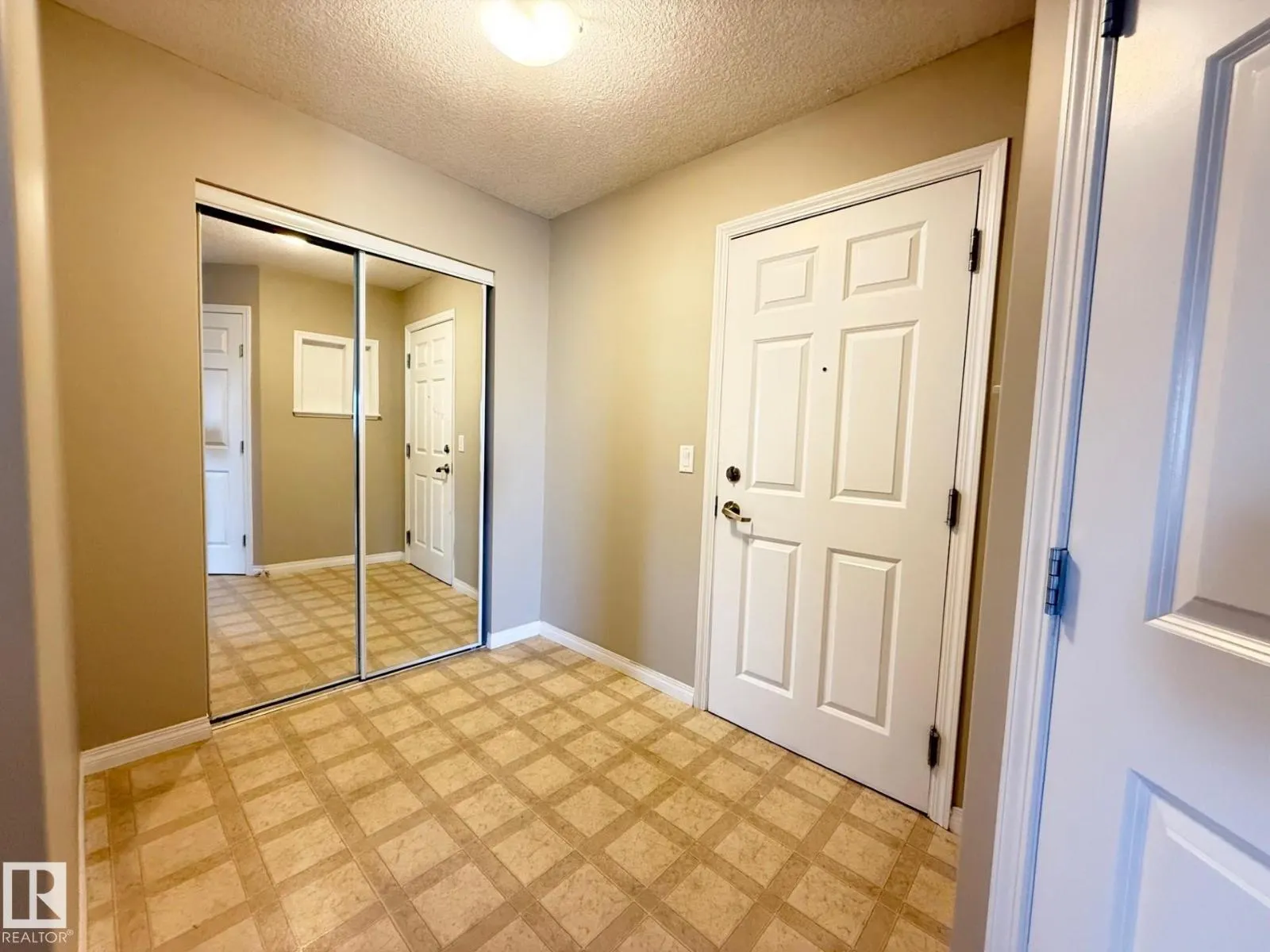 9945 167 ST NW
