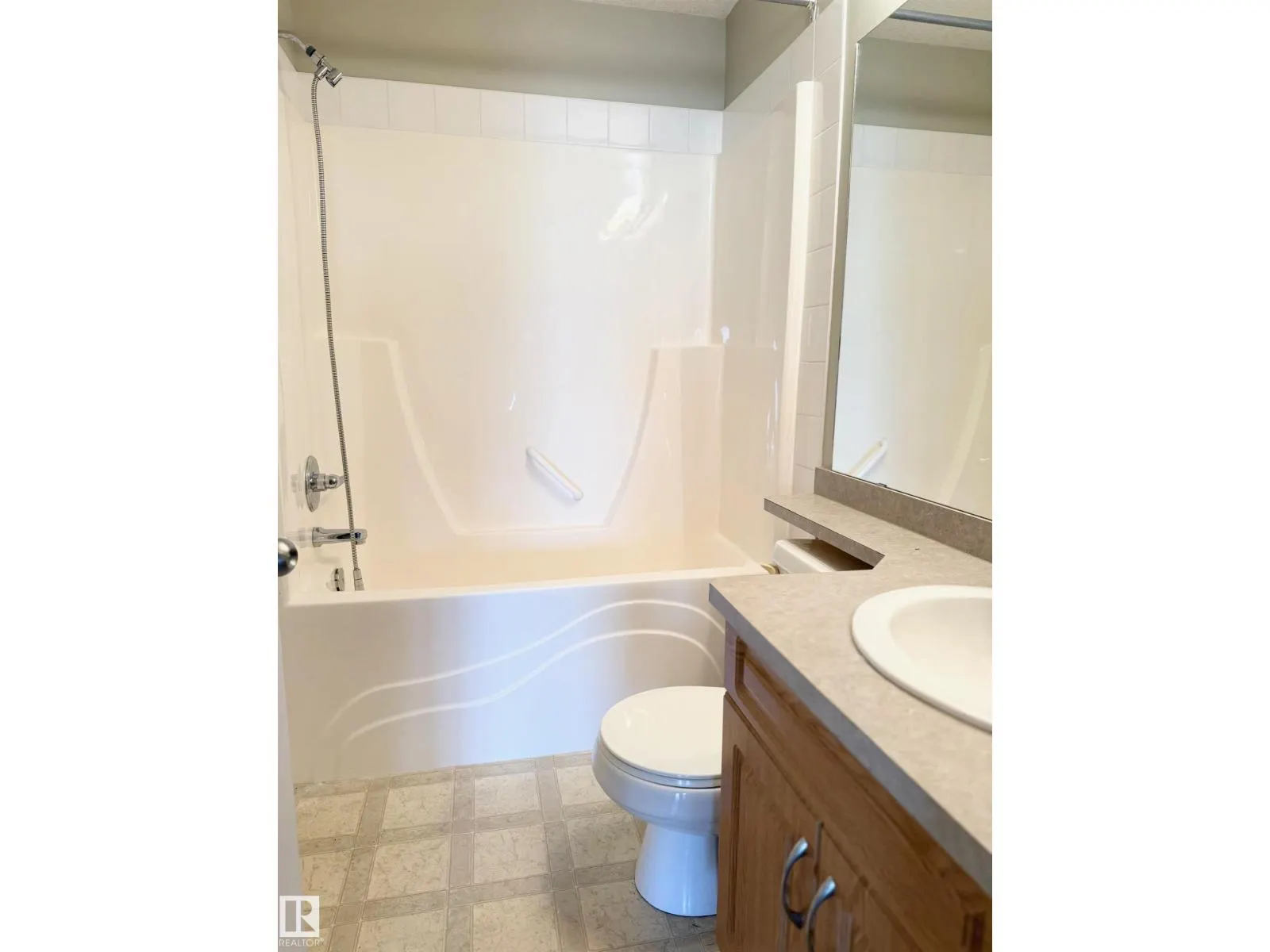 9945 167 ST NW