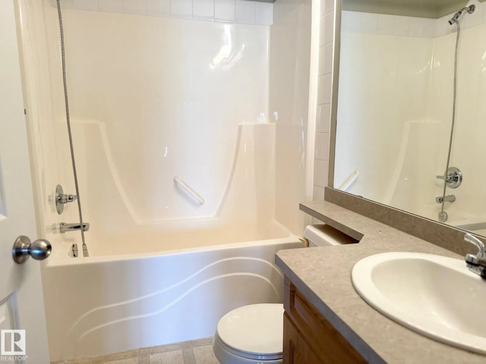 9945 167 ST NW