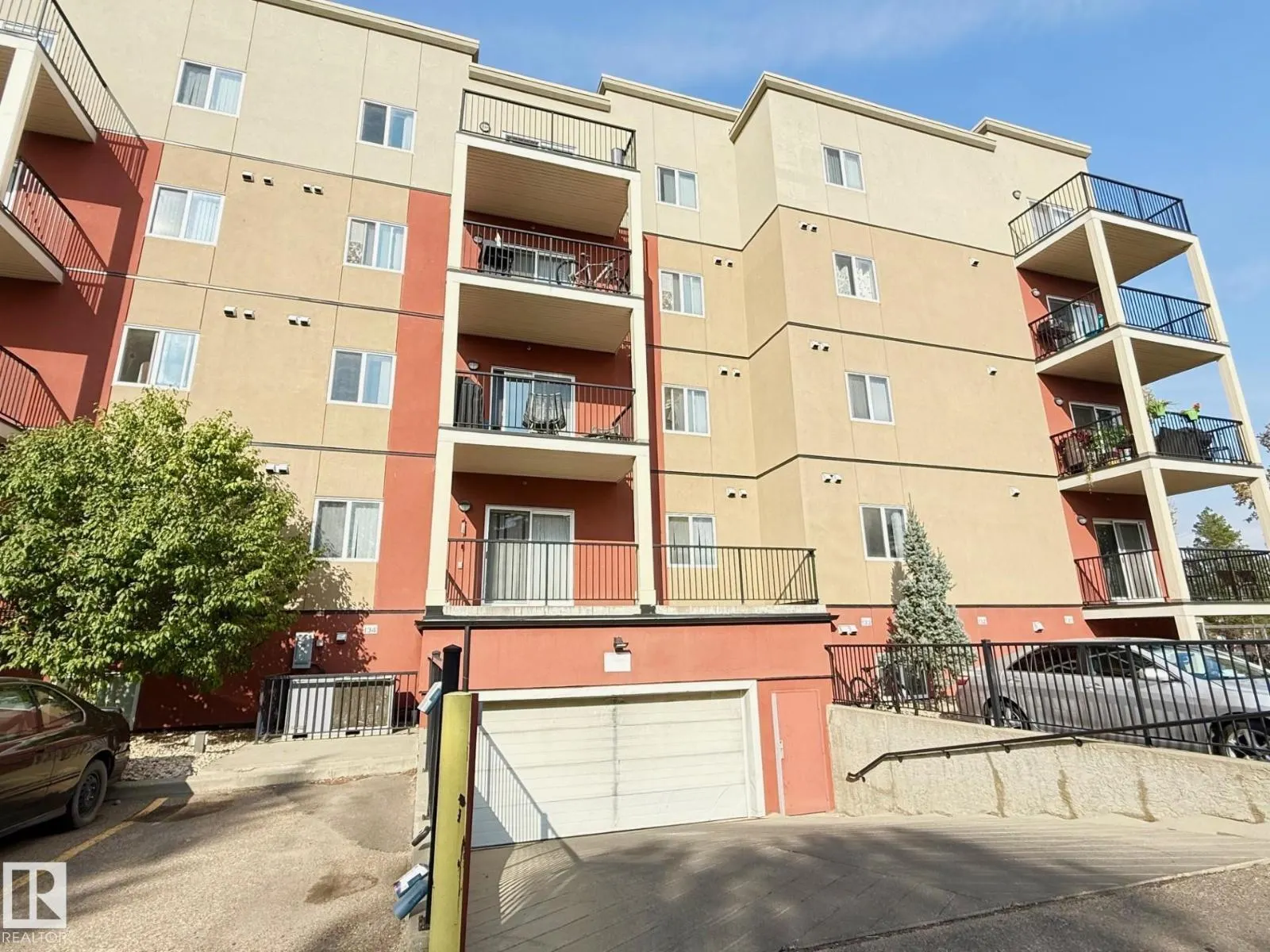 9945 167 ST NW