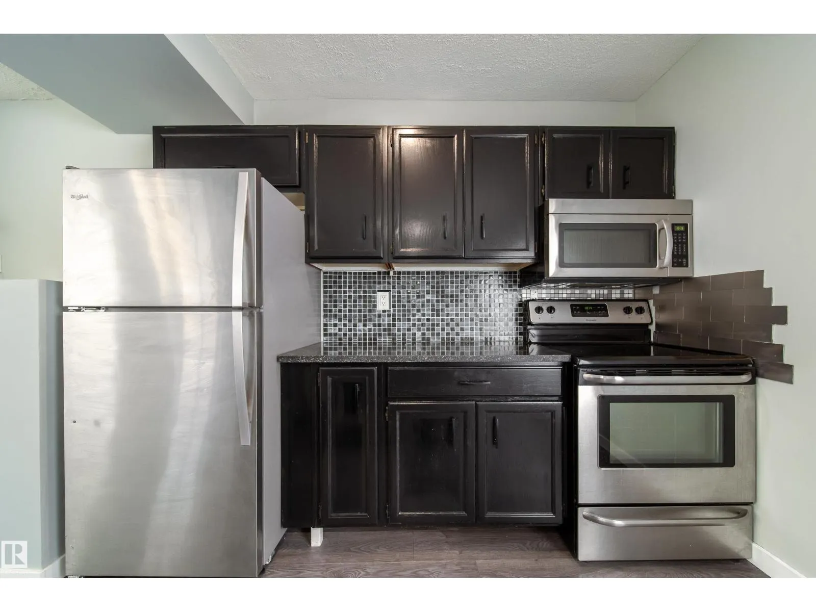 11908 77 ST NW