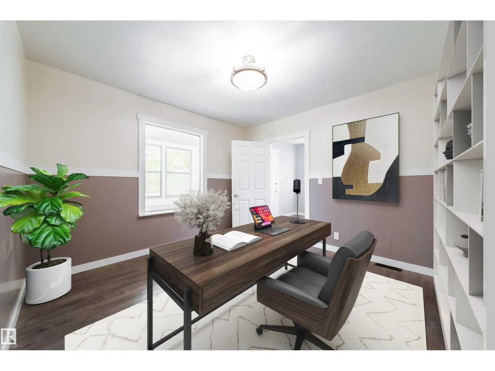 11908 77 ST NW