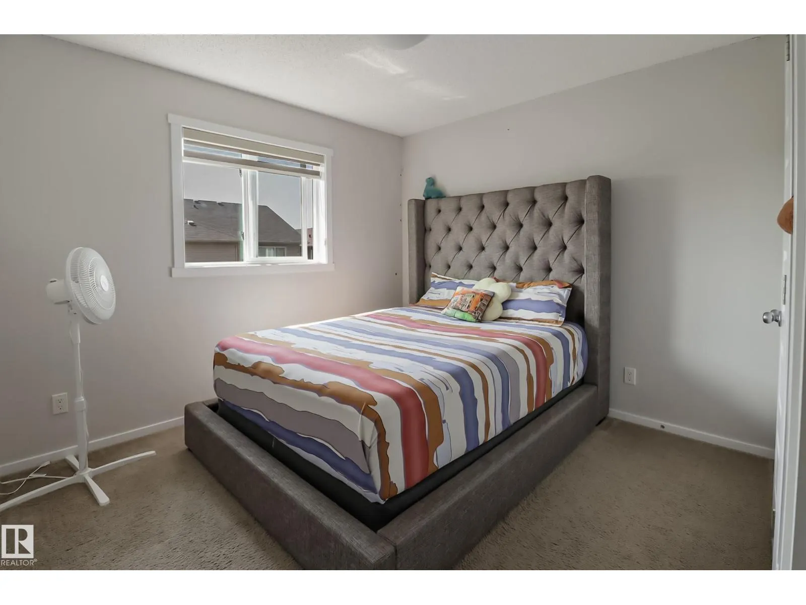 1404 29 ST NW