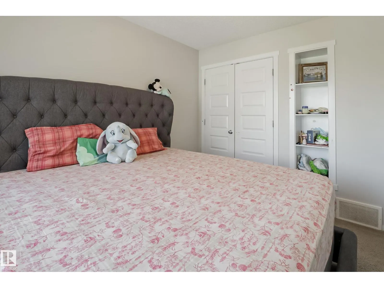 1404 29 ST NW