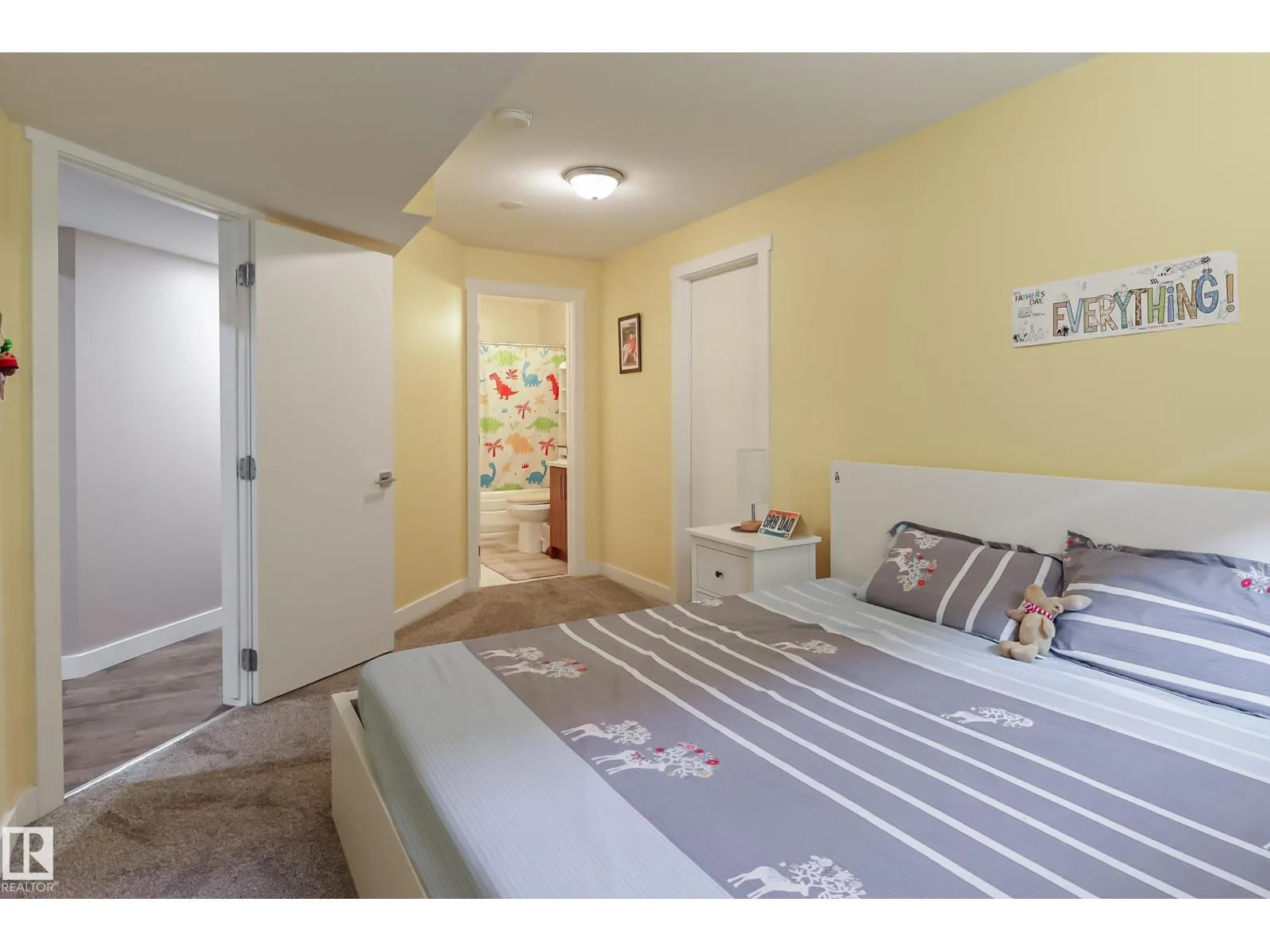 1404 29 ST NW