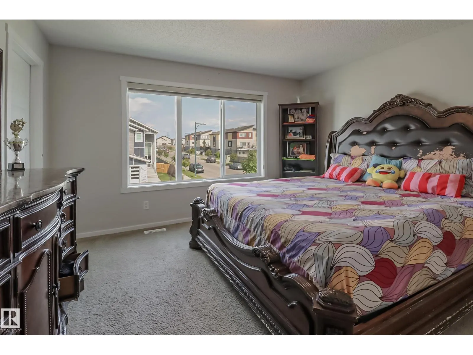 1404 29 ST NW